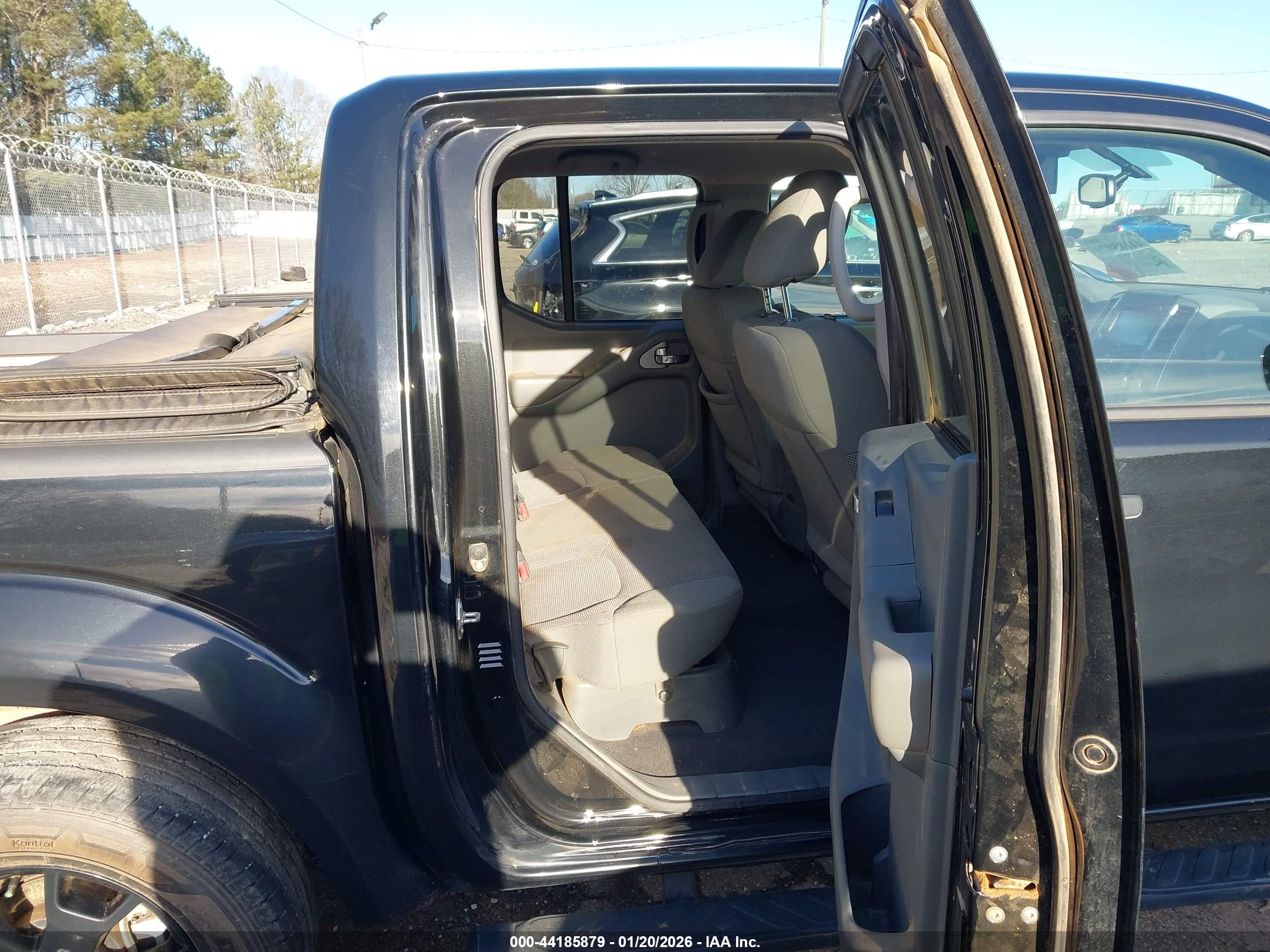 NISSAN FRONTIER image 8