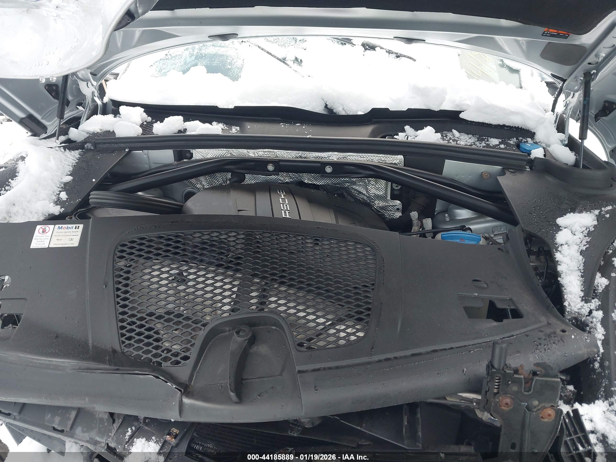 PORSCHE MACAN image 10
