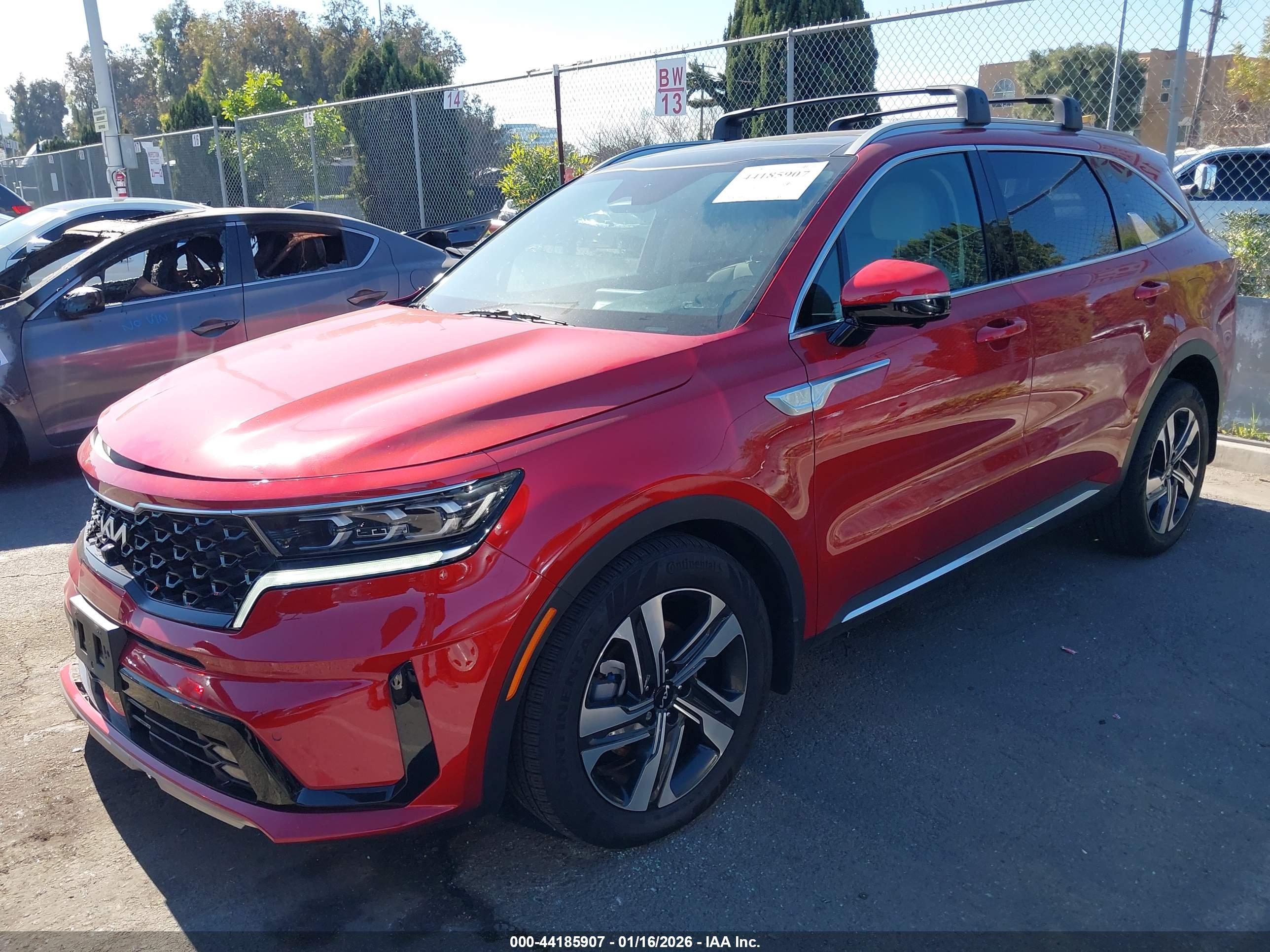KIA SORENTO image 2