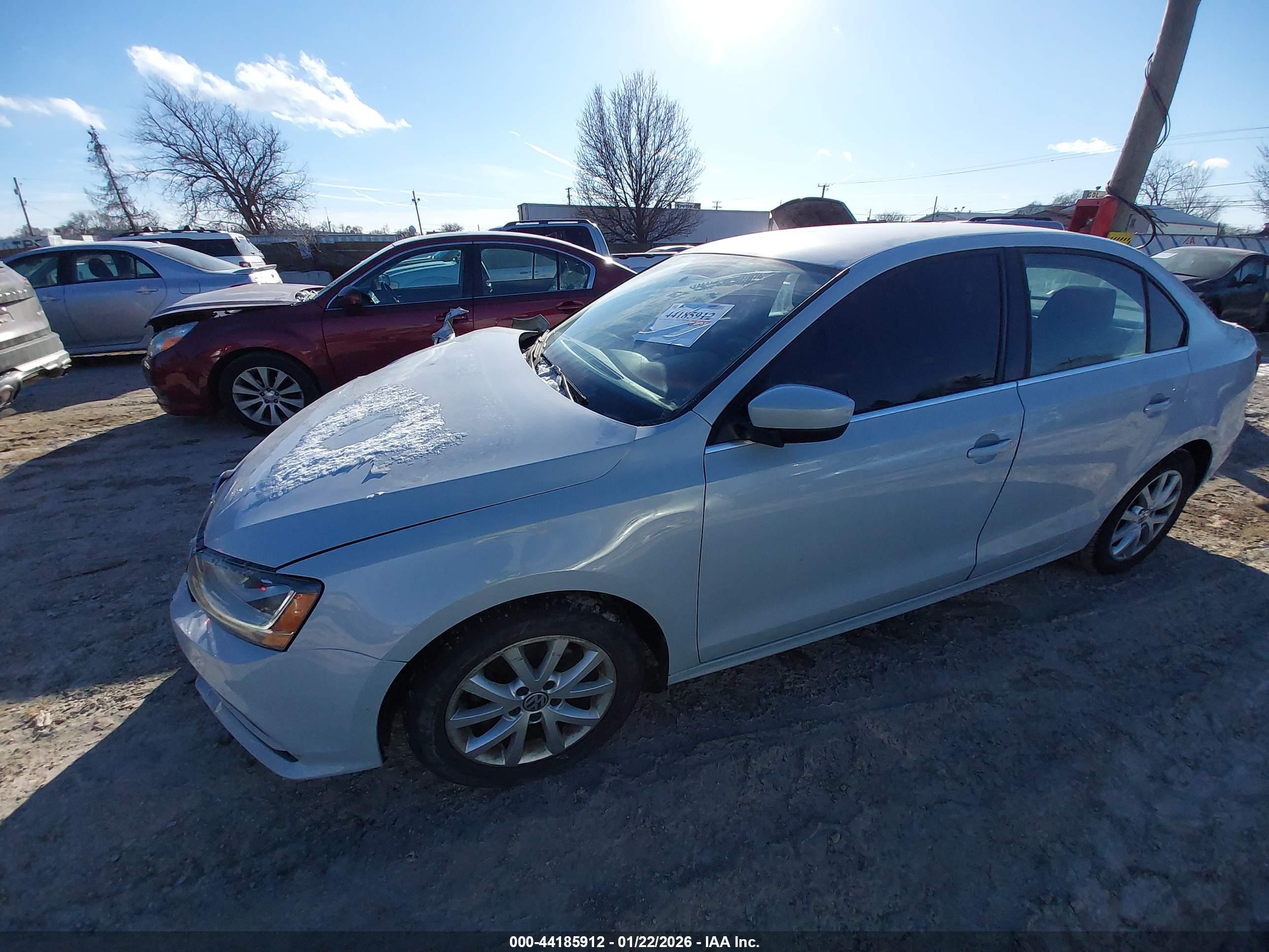 VOLKSWAGEN JETTA image 2