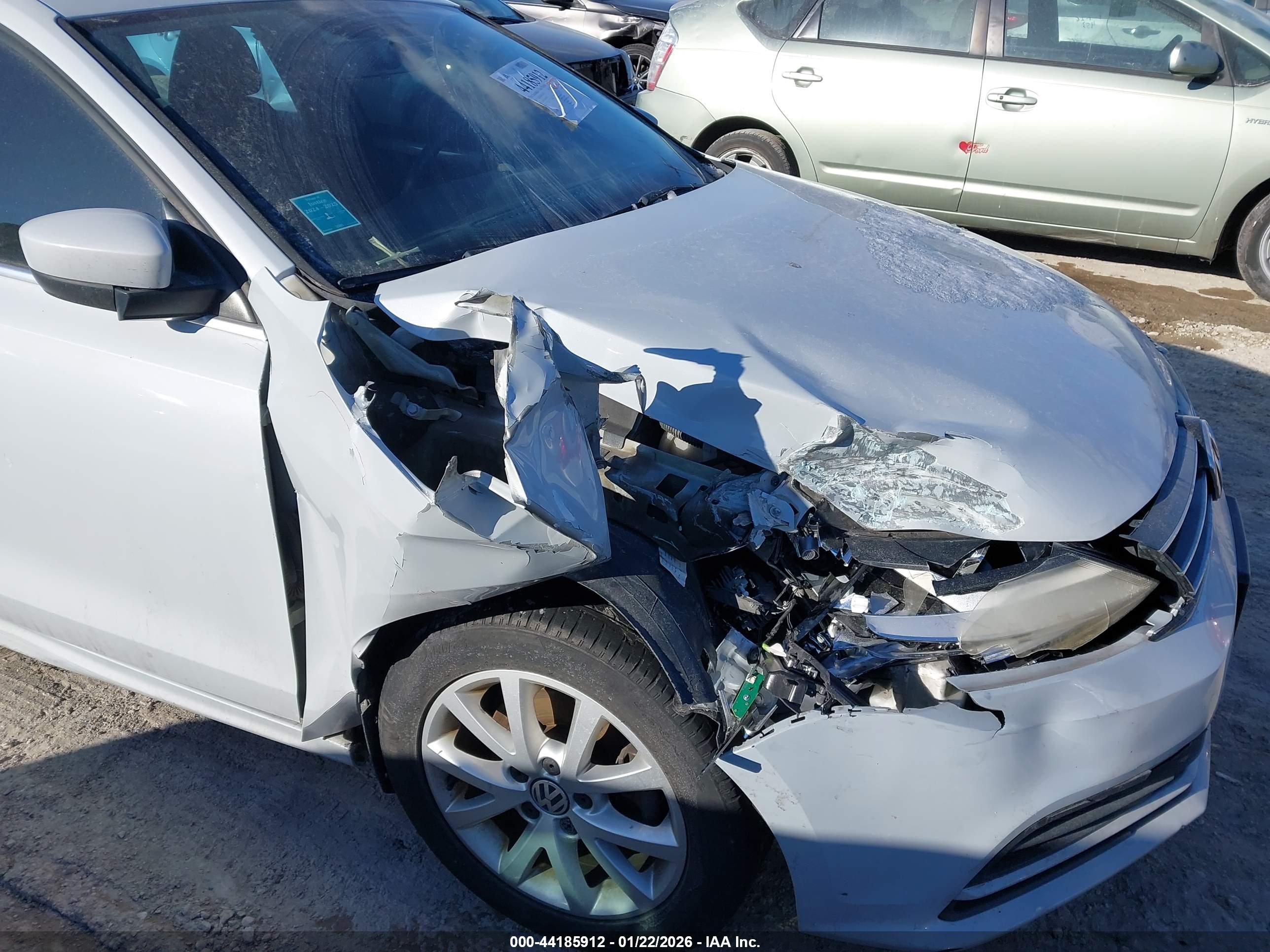 VOLKSWAGEN JETTA image 6