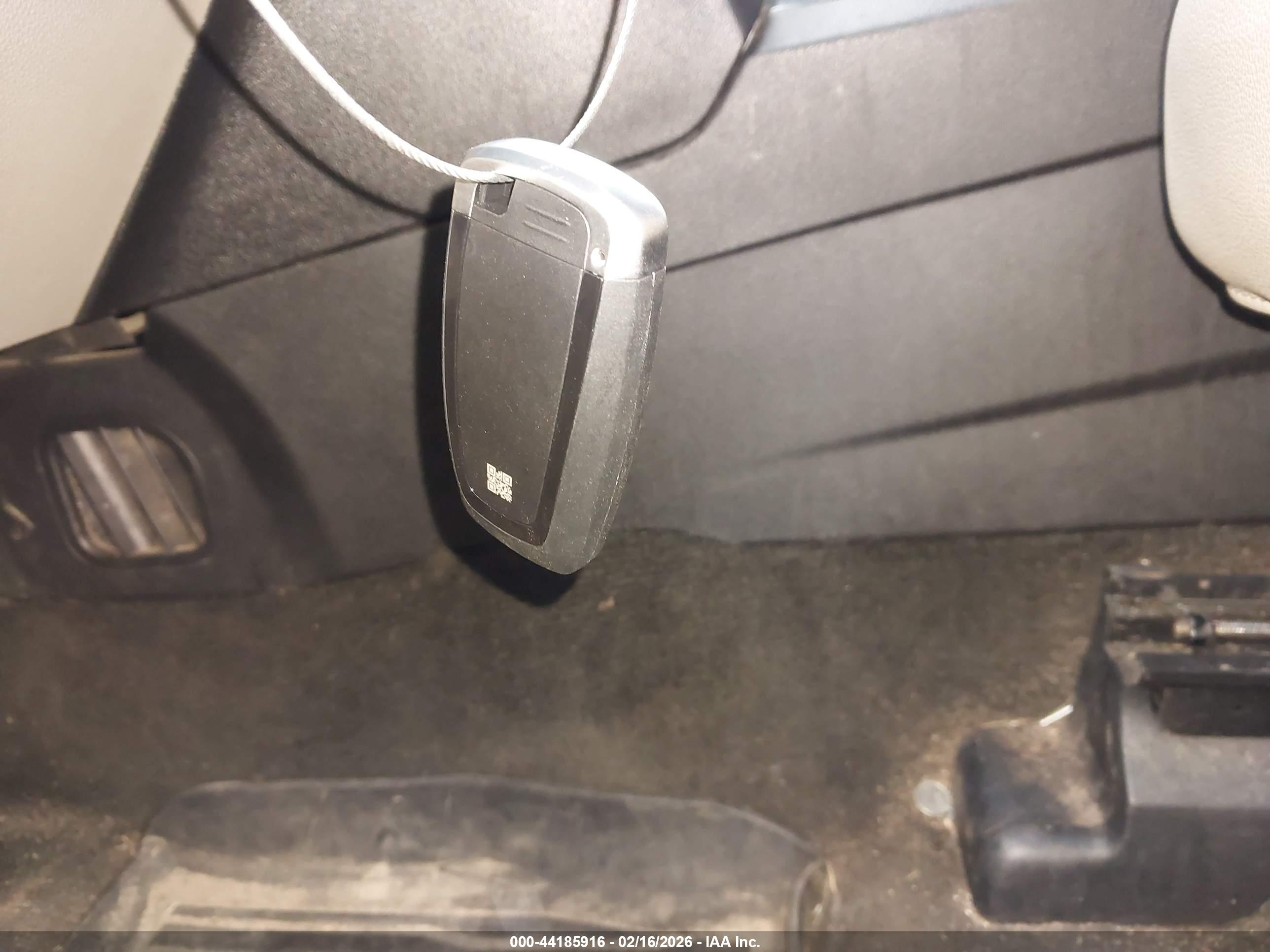 FORD EXPLORER image 11