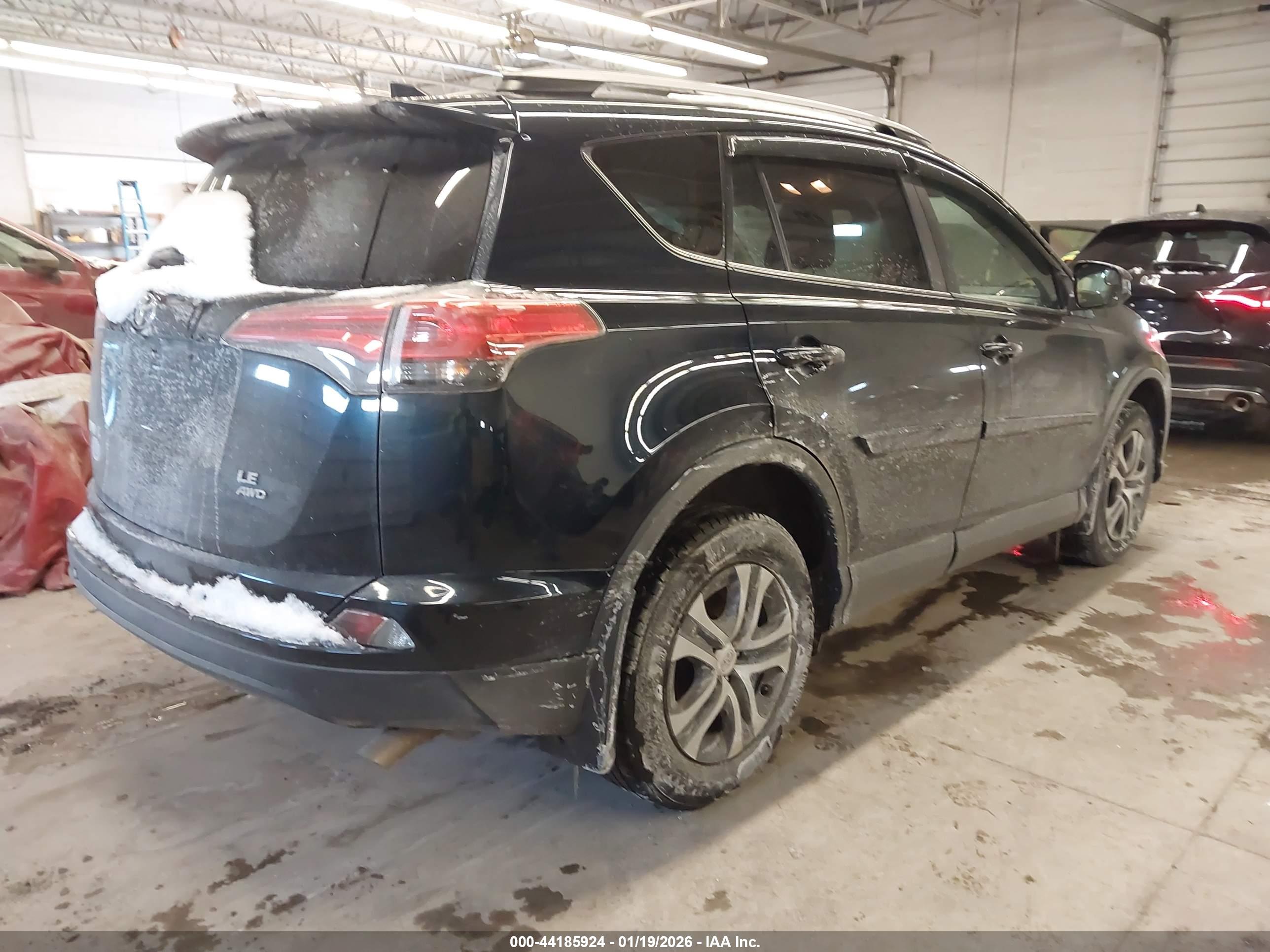 TOYOTA RAV4 image 4
