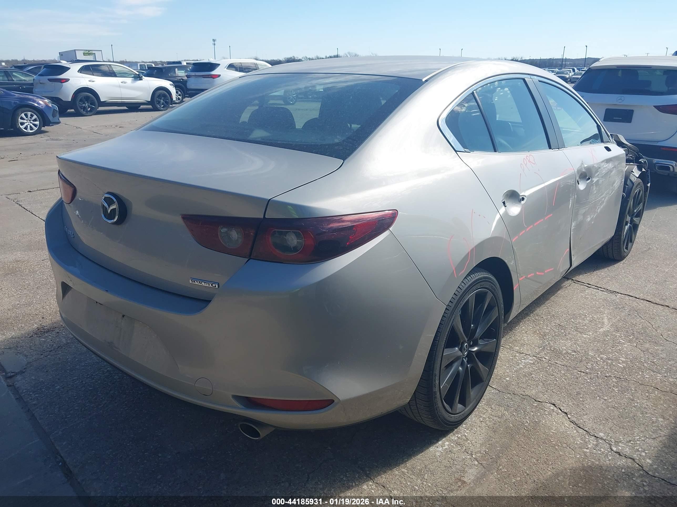 MAZDA MAZDA3 image 4