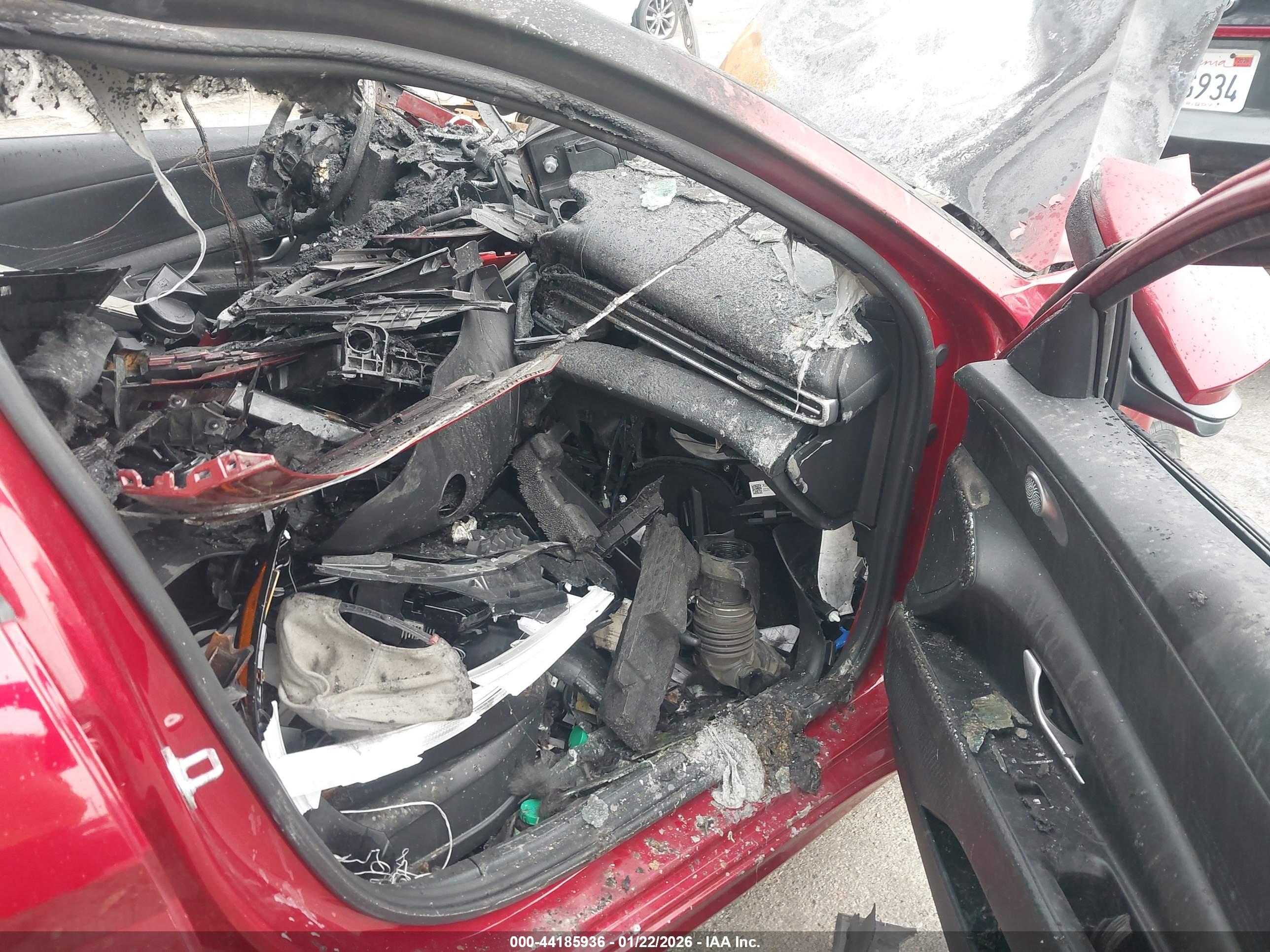 HYUNDAI ELANTRA image 5