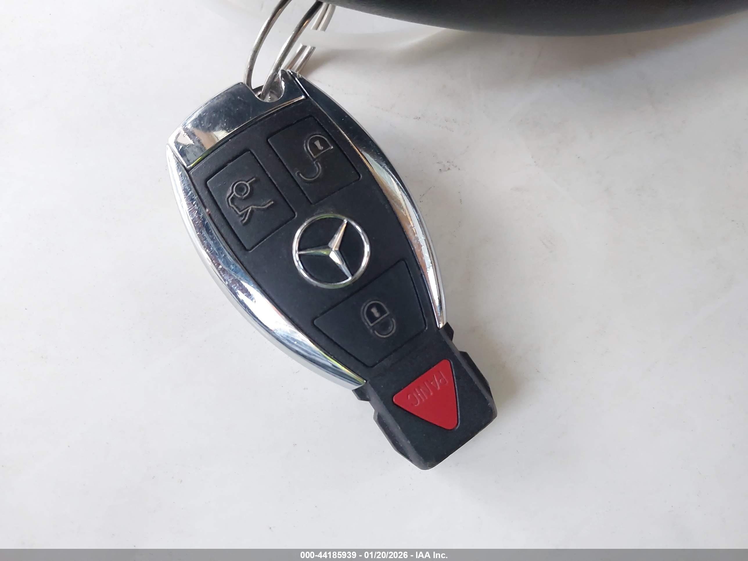 MERCEDES-BENZ GLA image 11