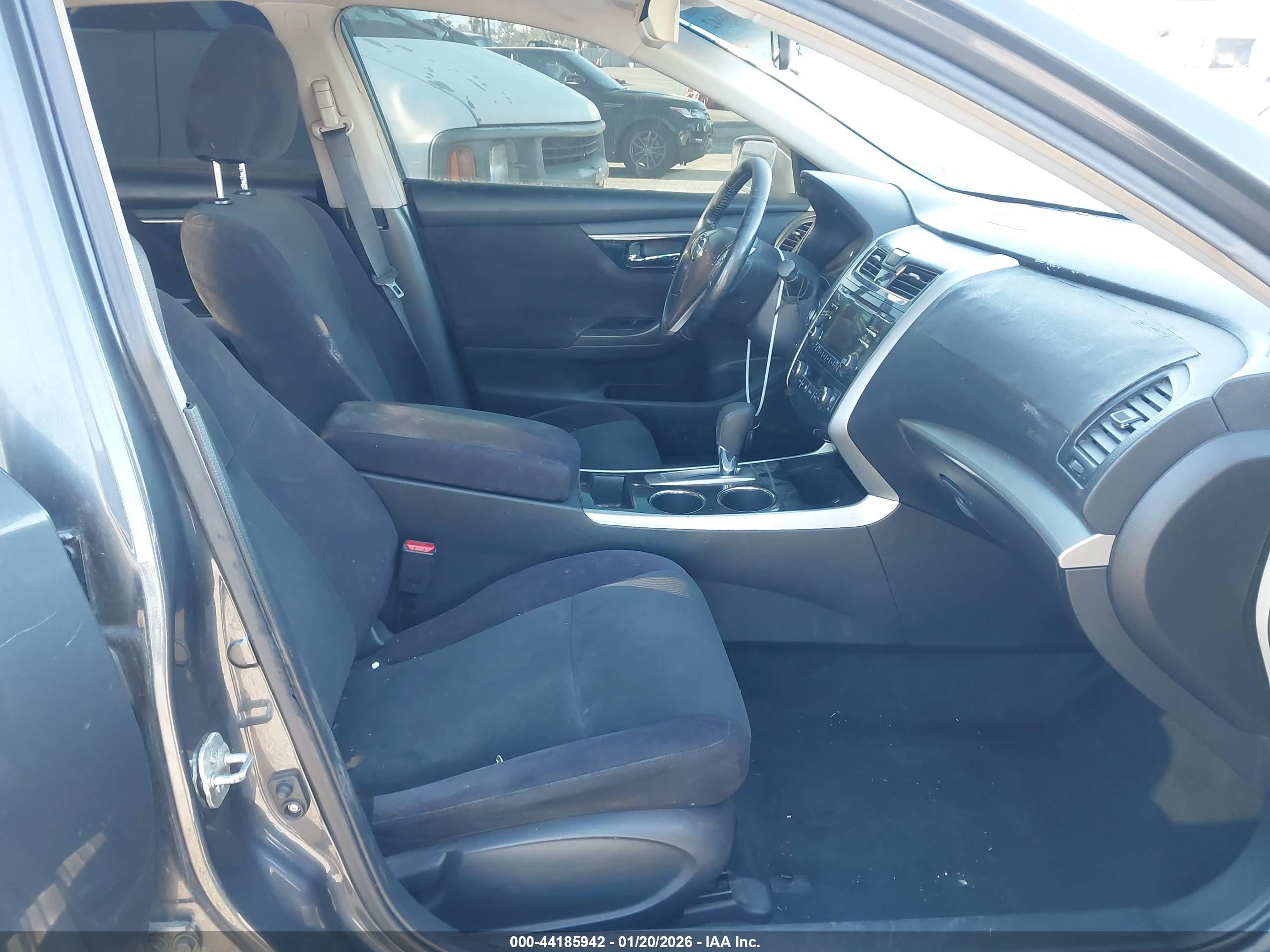 NISSAN ALTIMA image 5
