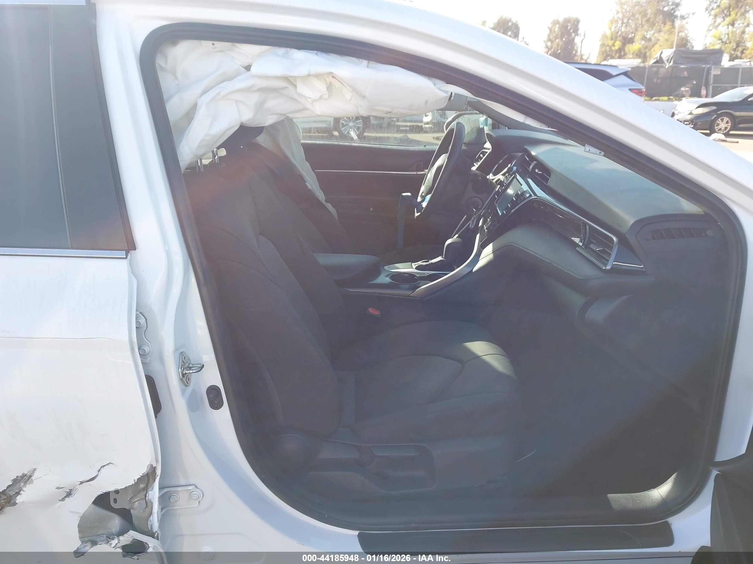 TOYOTA CAMRY image 5