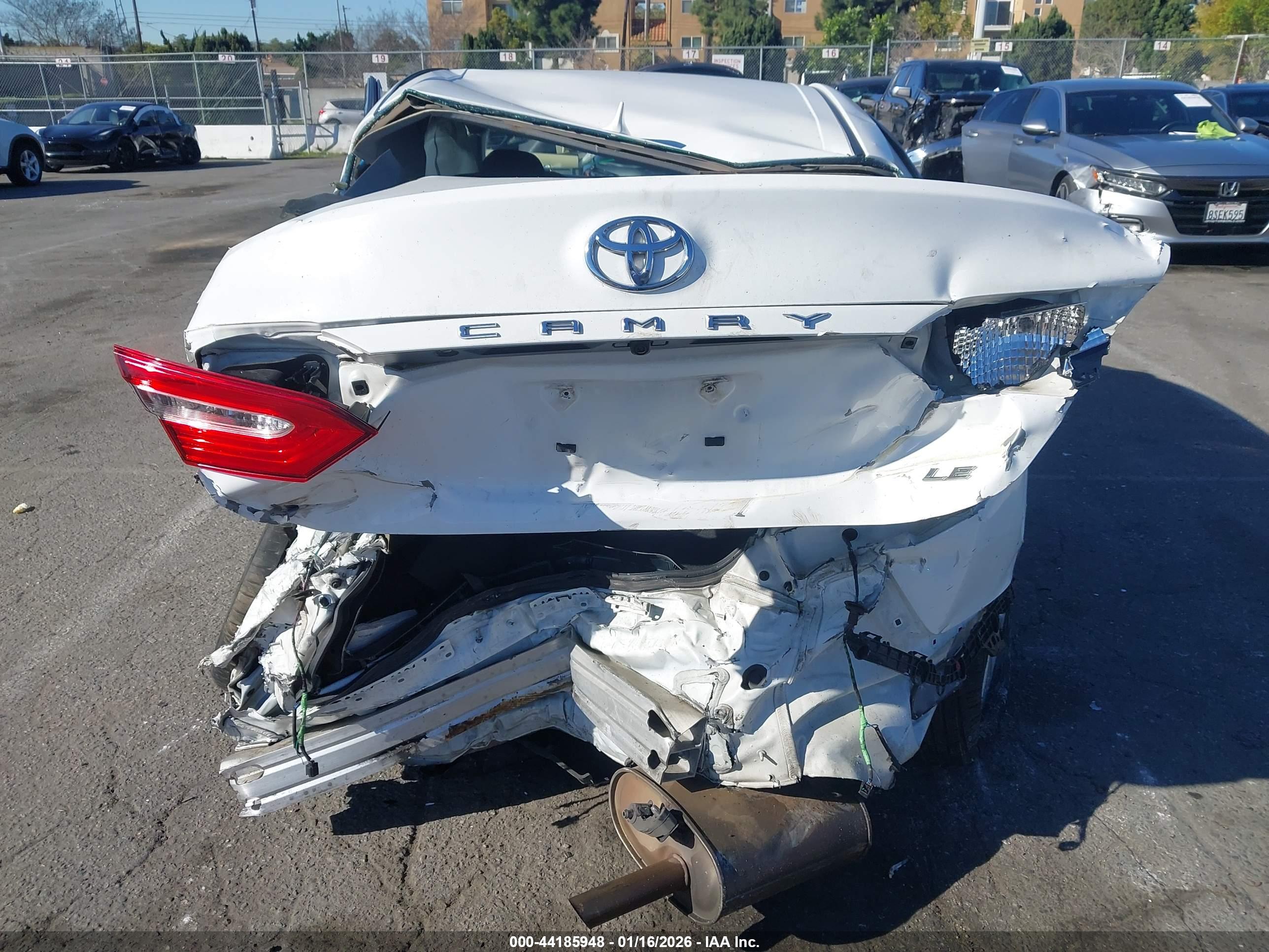 TOYOTA CAMRY image 6