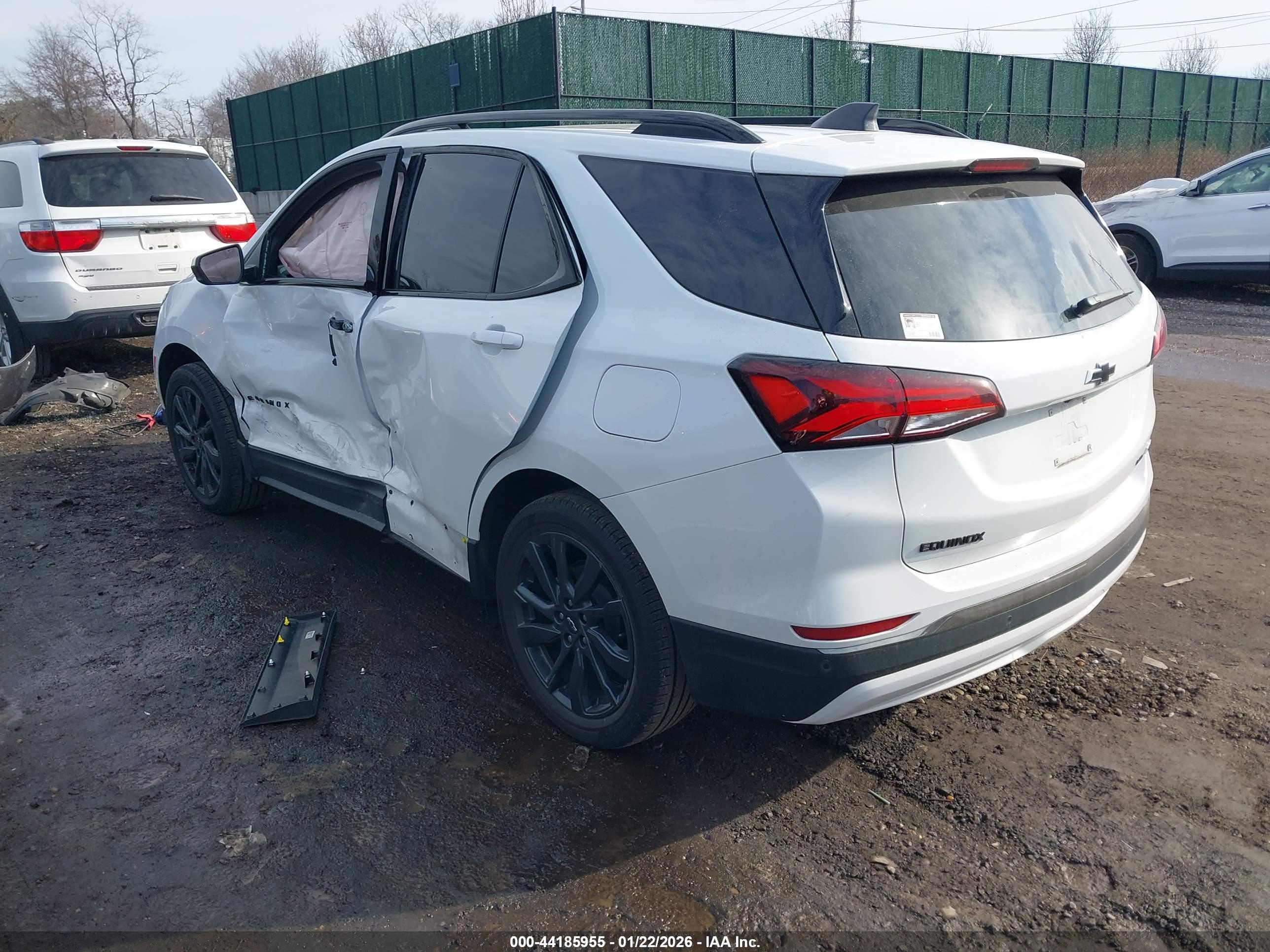 CHEVROLET EQUINOX image 3
