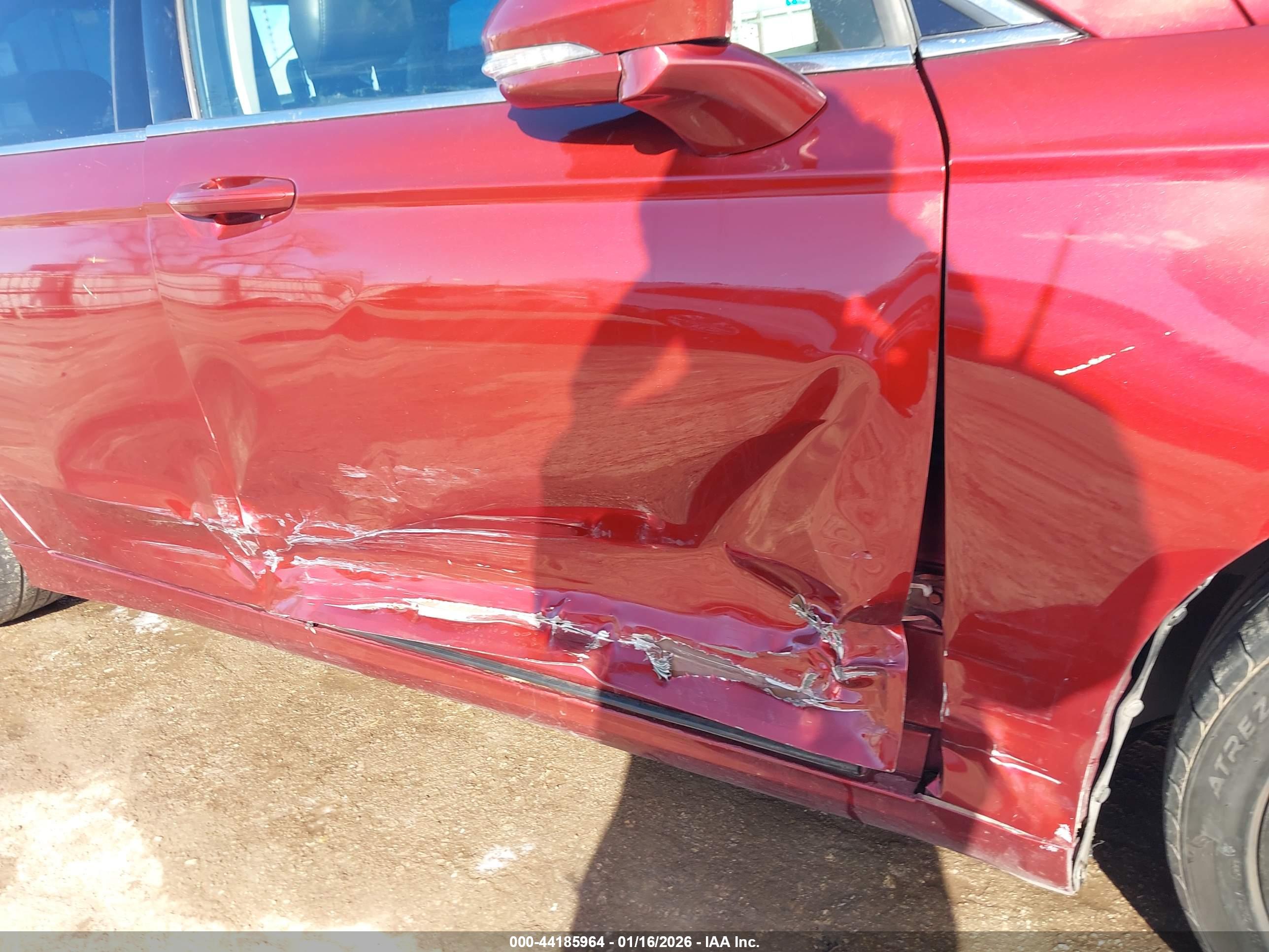 FORD FUSION image 6