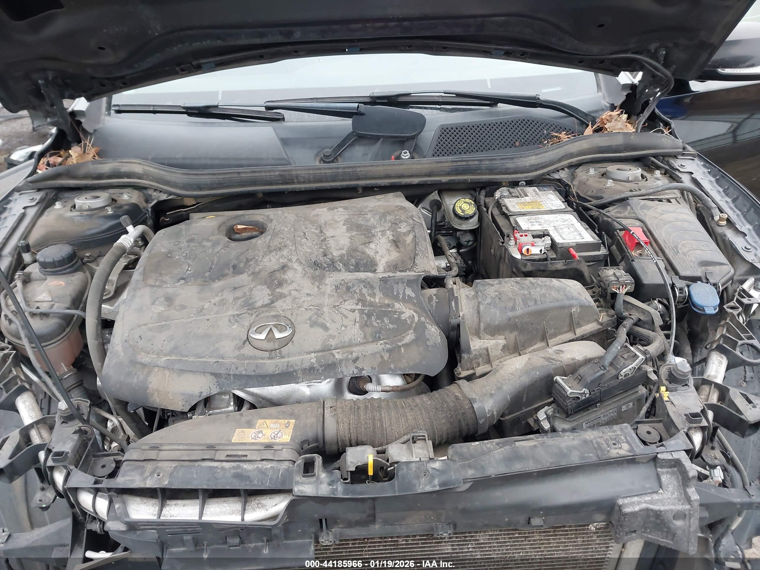 INFINITI QX30 image 10
