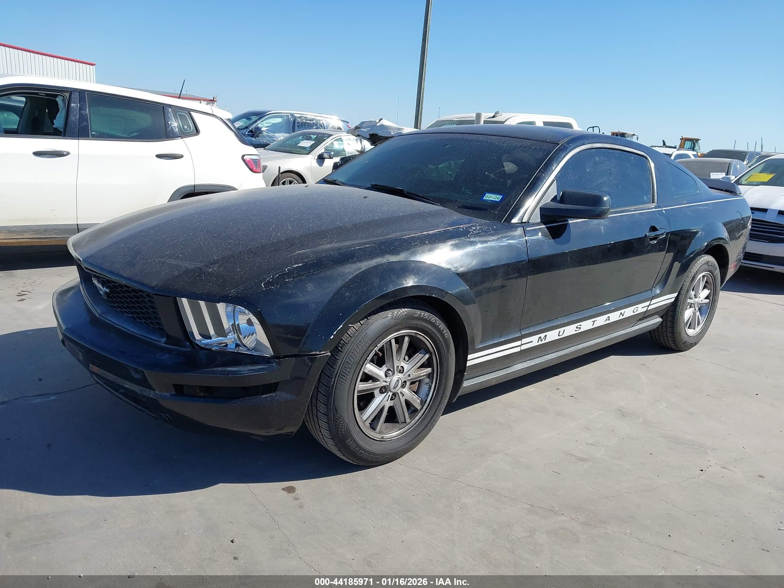 FORD MUSTANG image 2