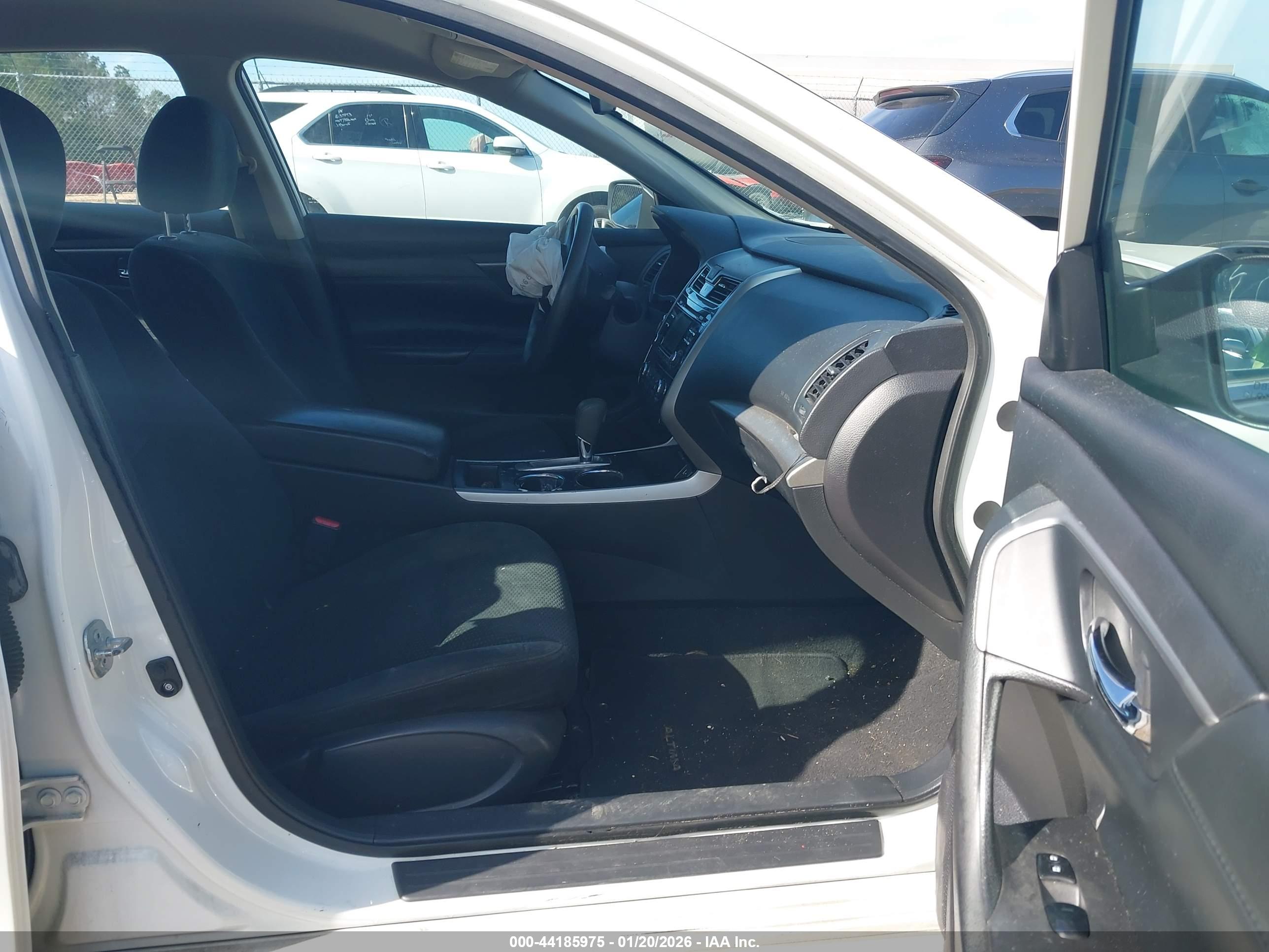 NISSAN ALTIMA image 5