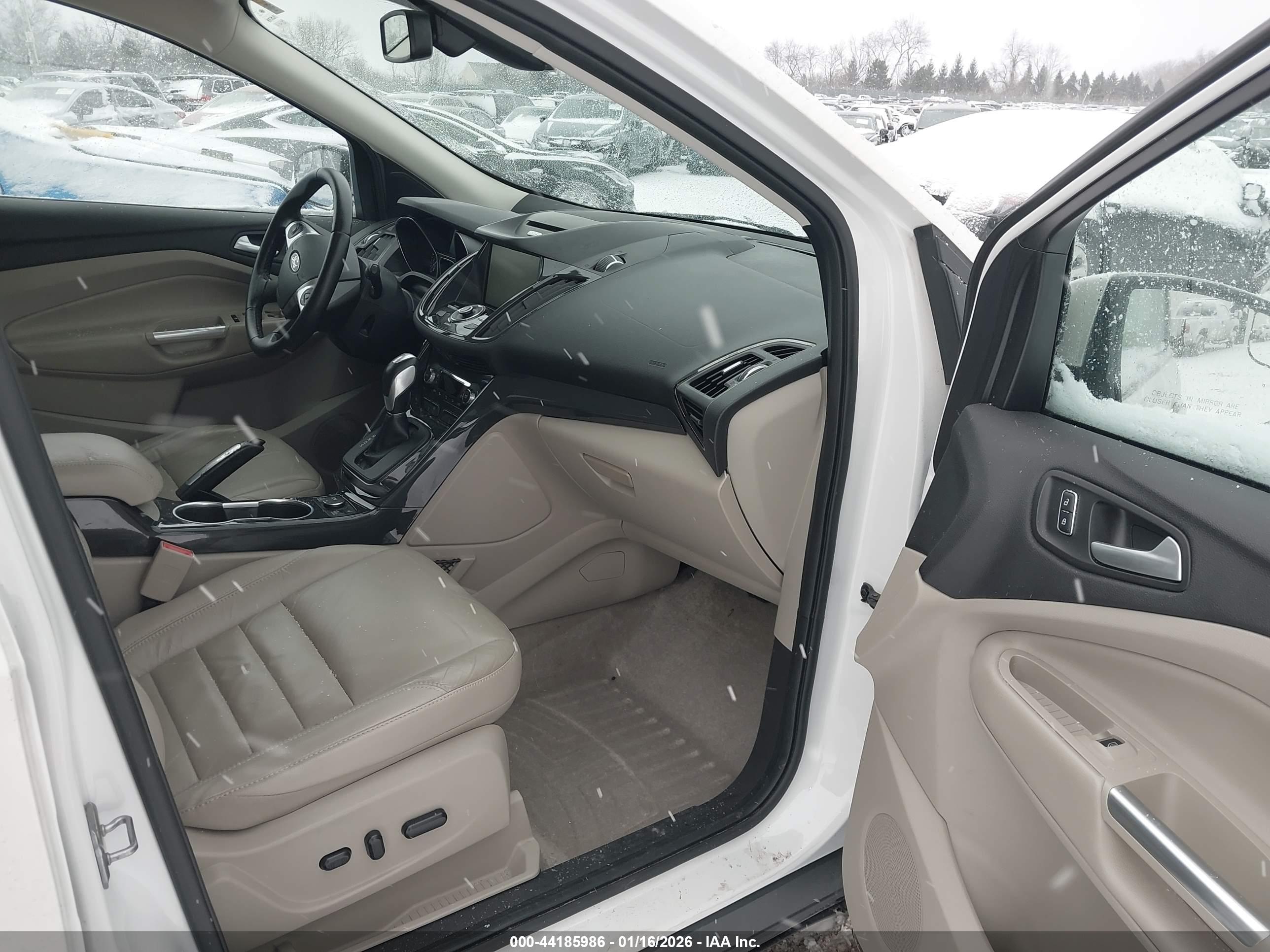FORD ESCAPE image 5