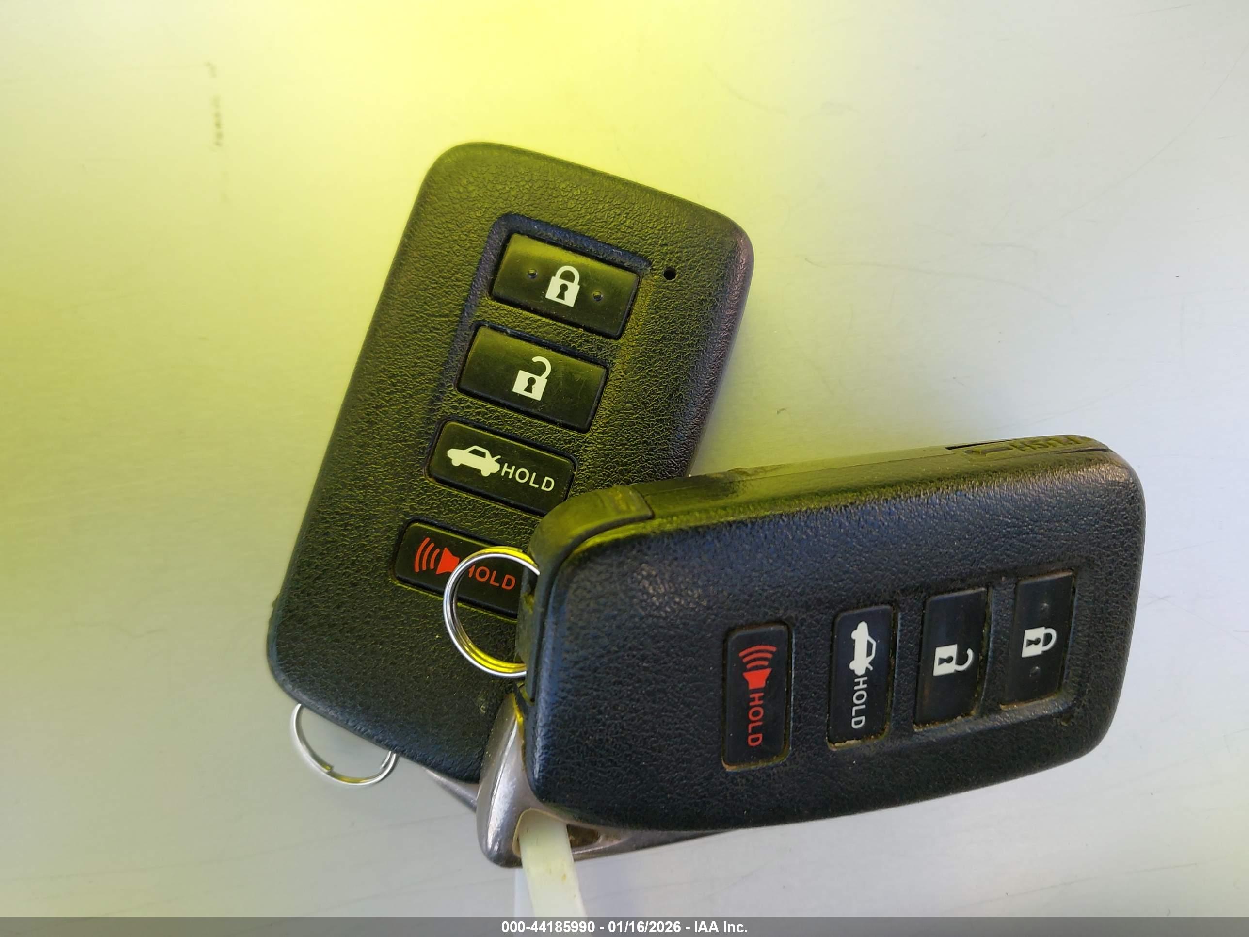 LEXUS ES image 11