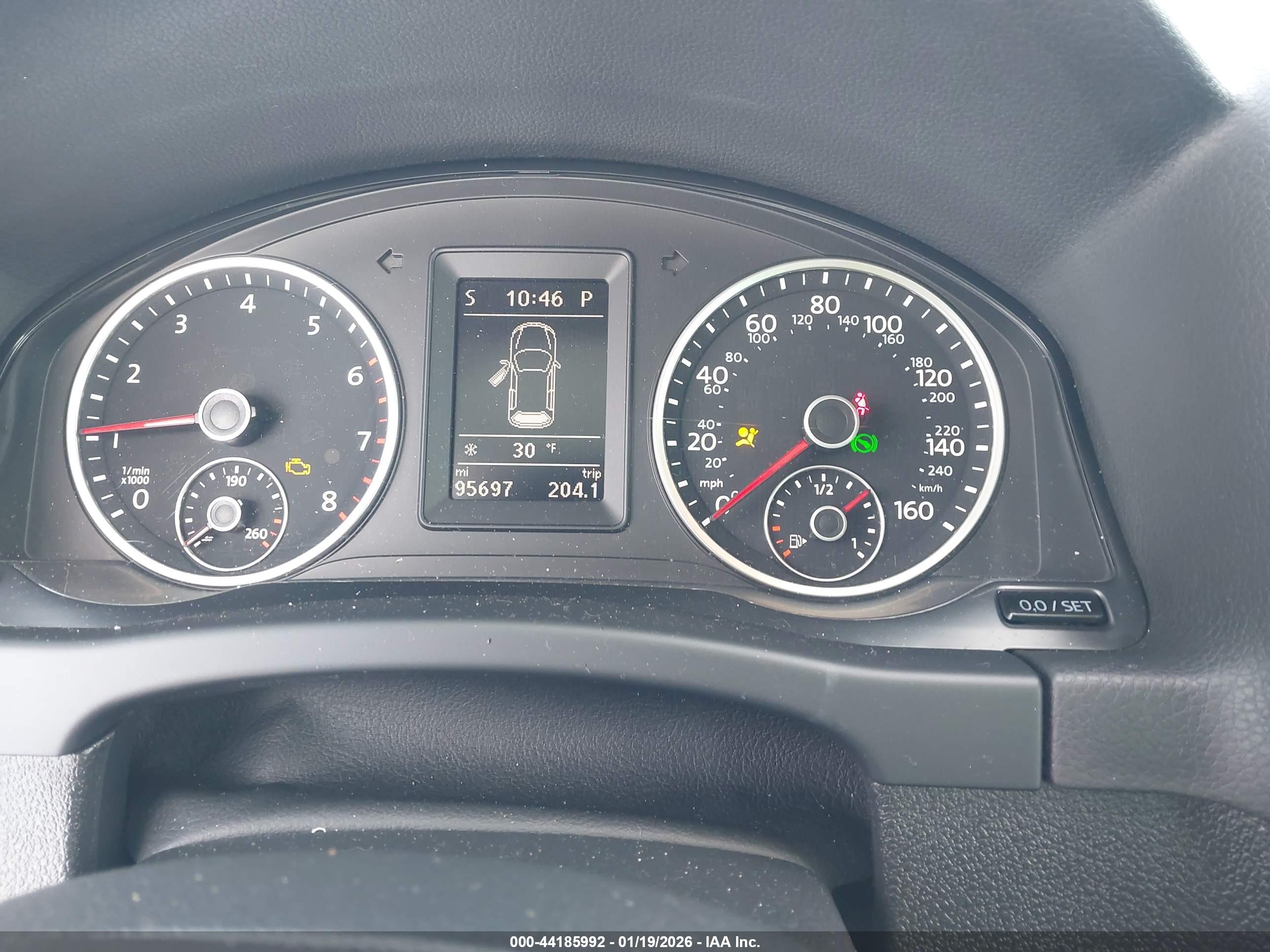 VOLKSWAGEN TIGUAN image 7