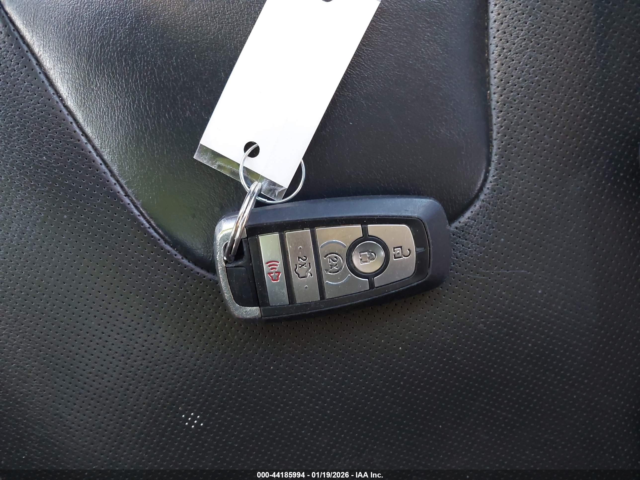 FORD FUSION image 11