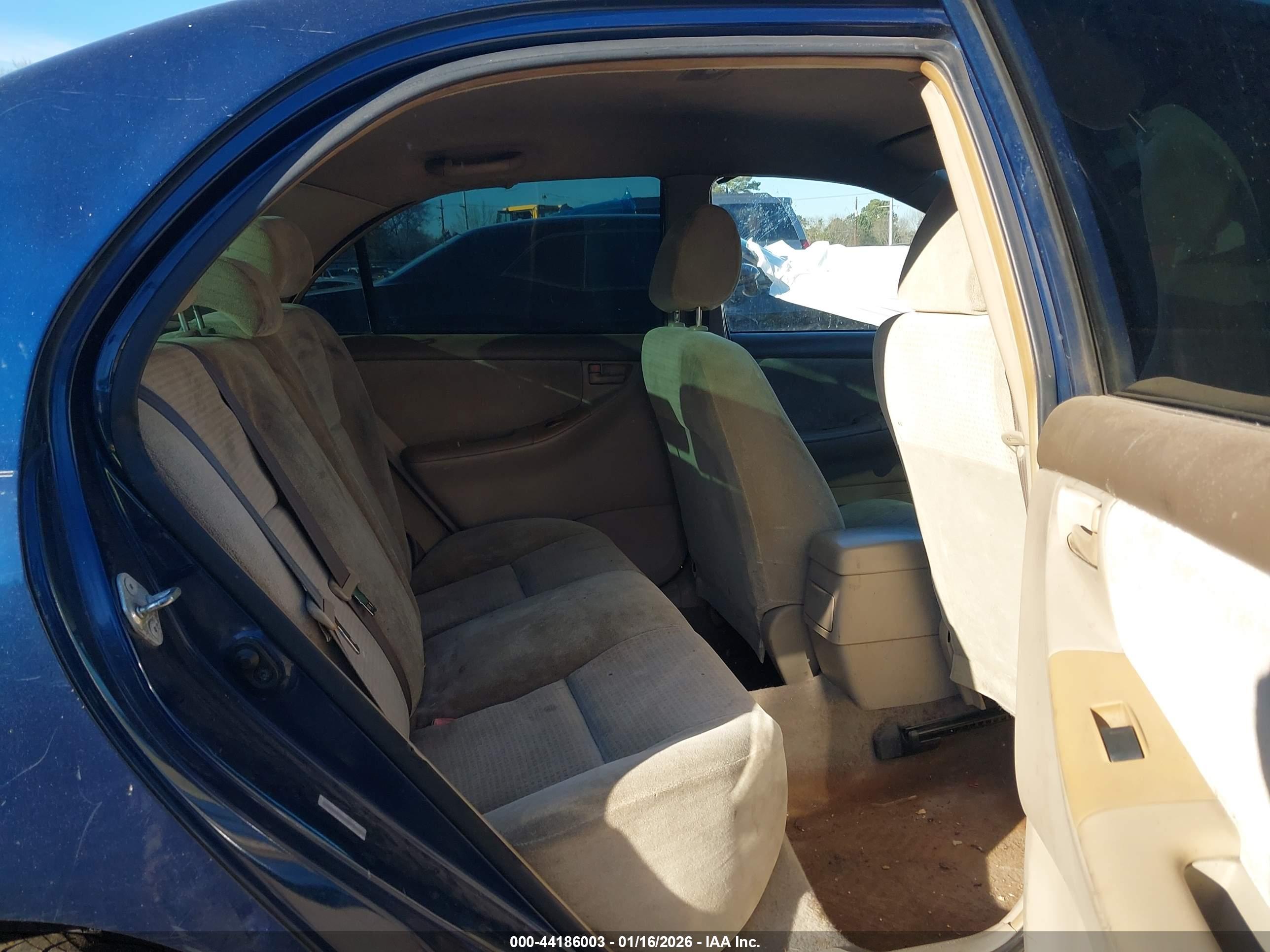 TOYOTA COROLLA image 8