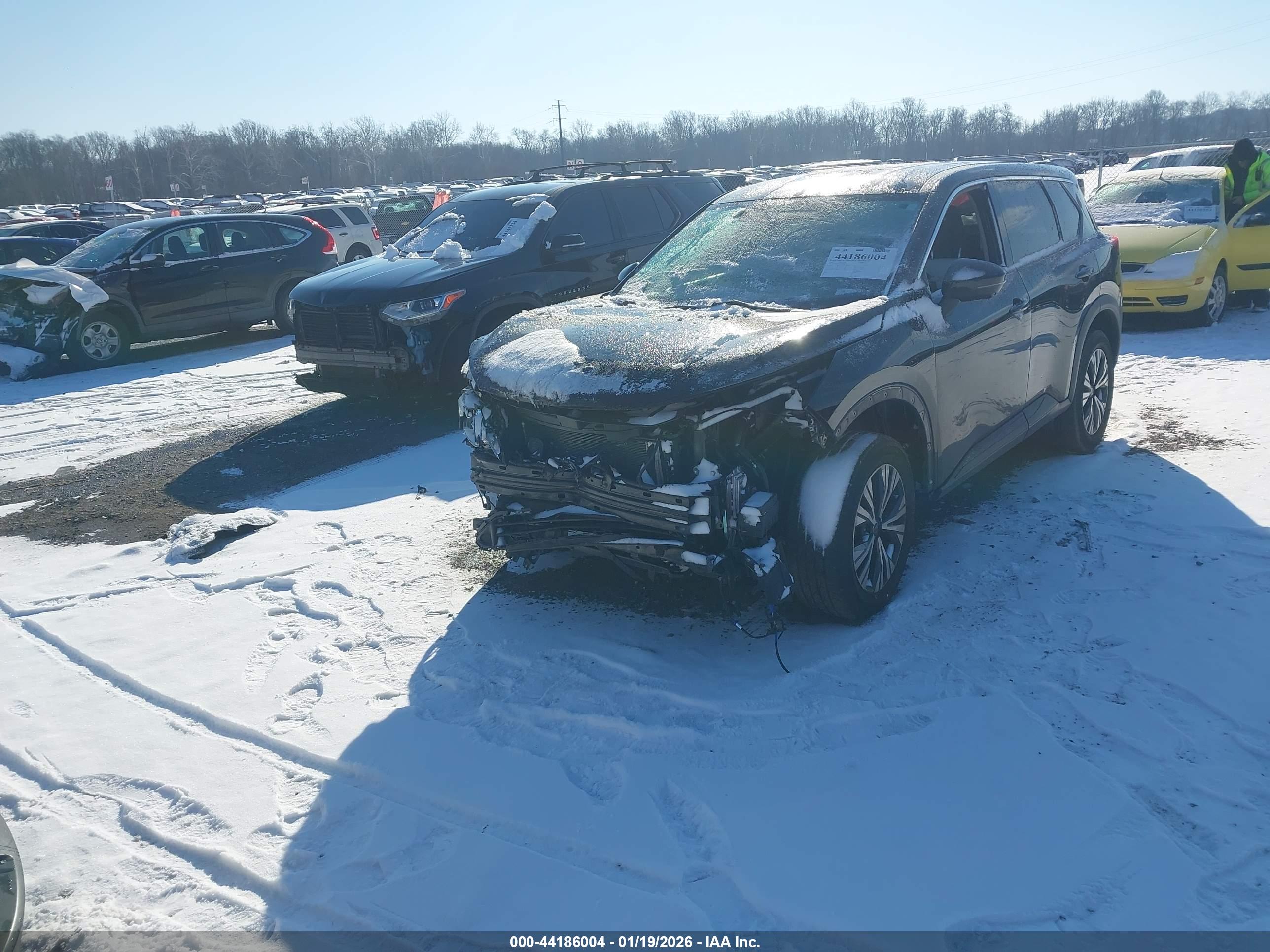 NISSAN ROGUE image 2