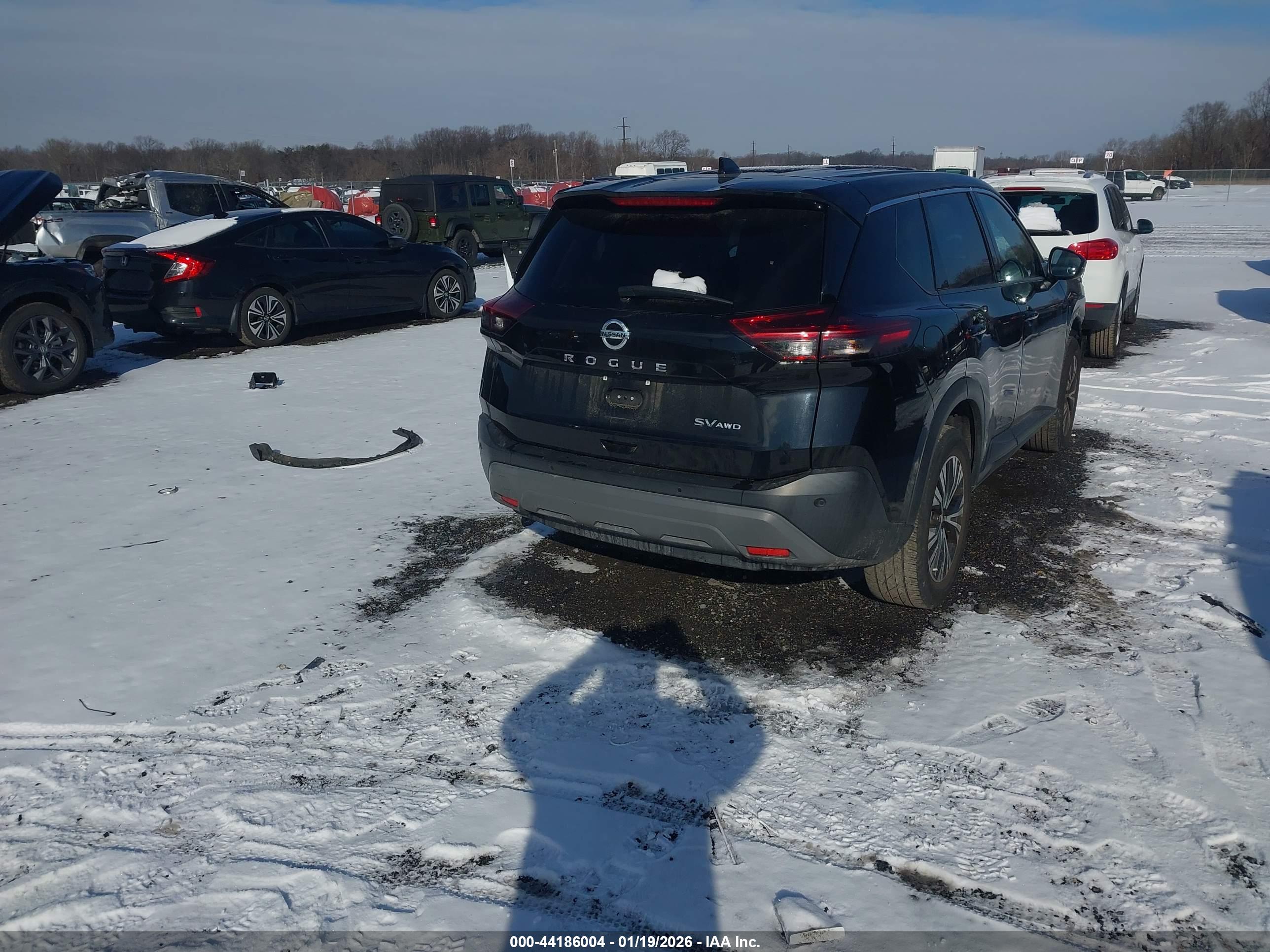 NISSAN ROGUE image 4