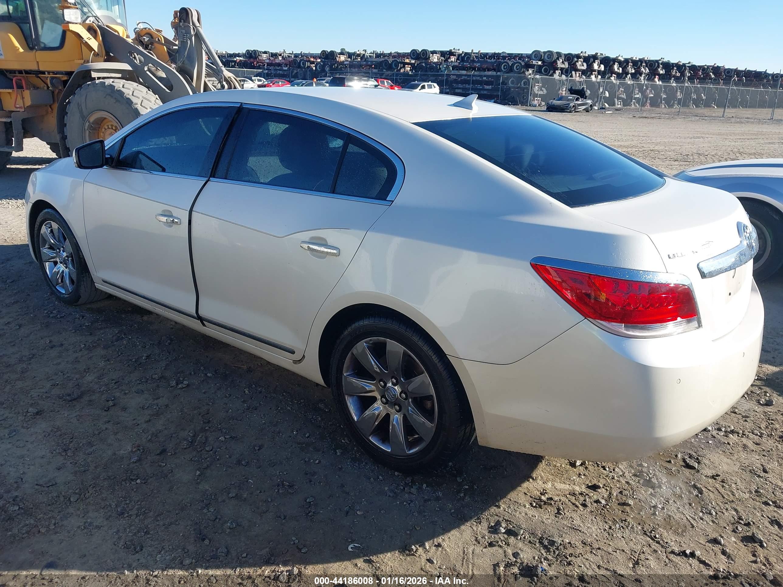 BUICK LACROSSE image 3