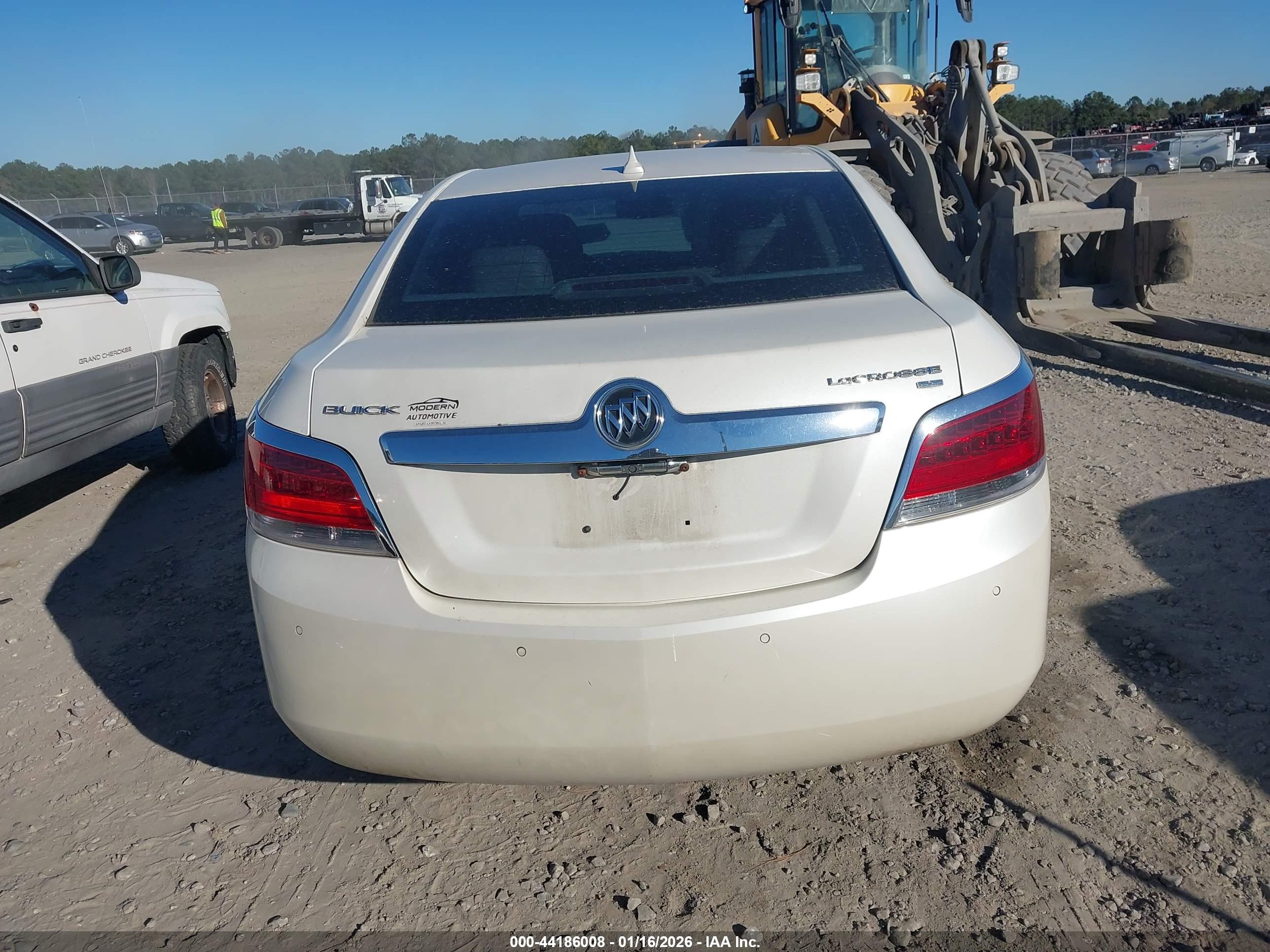 BUICK LACROSSE image 6