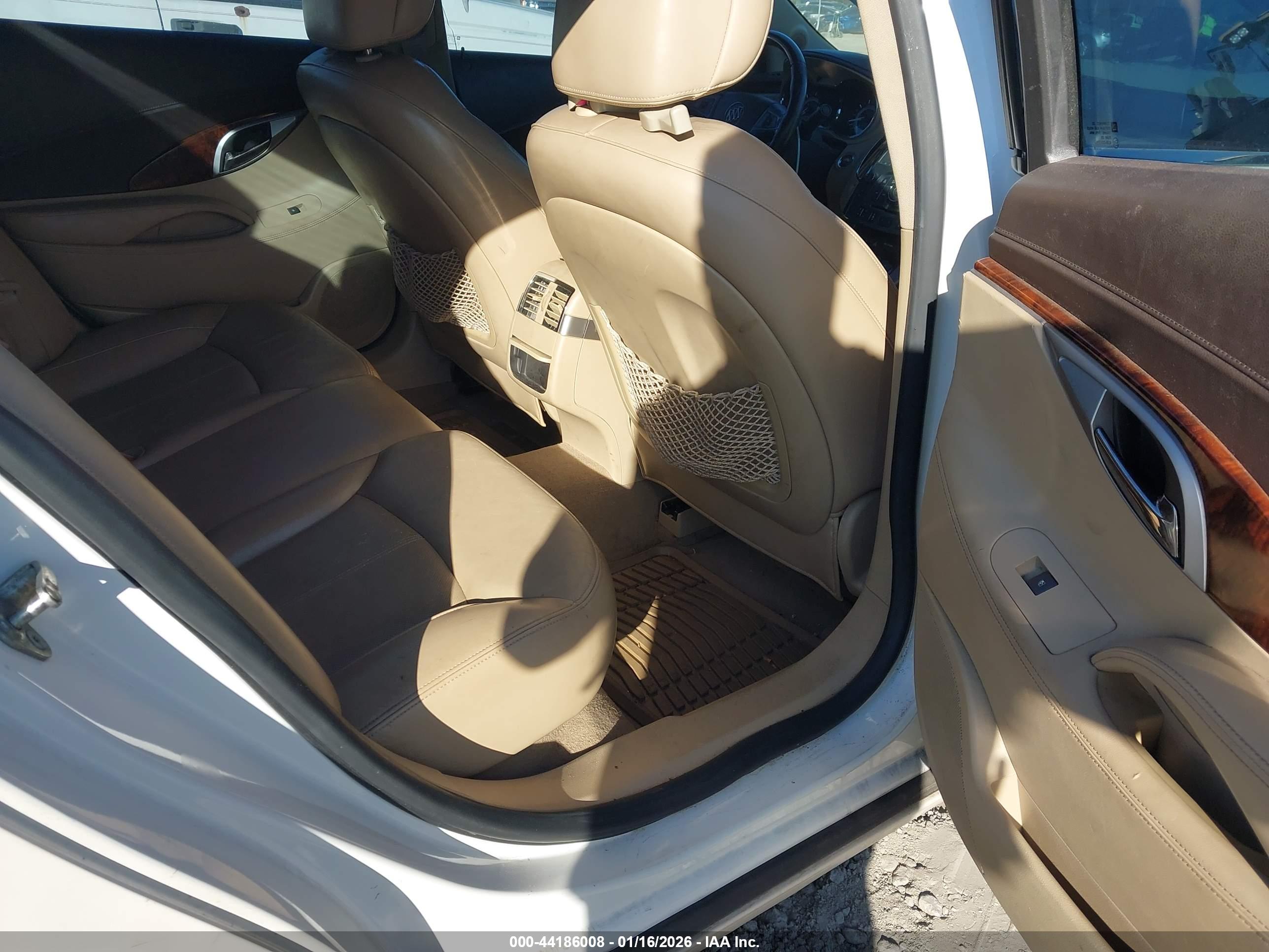 BUICK LACROSSE image 8