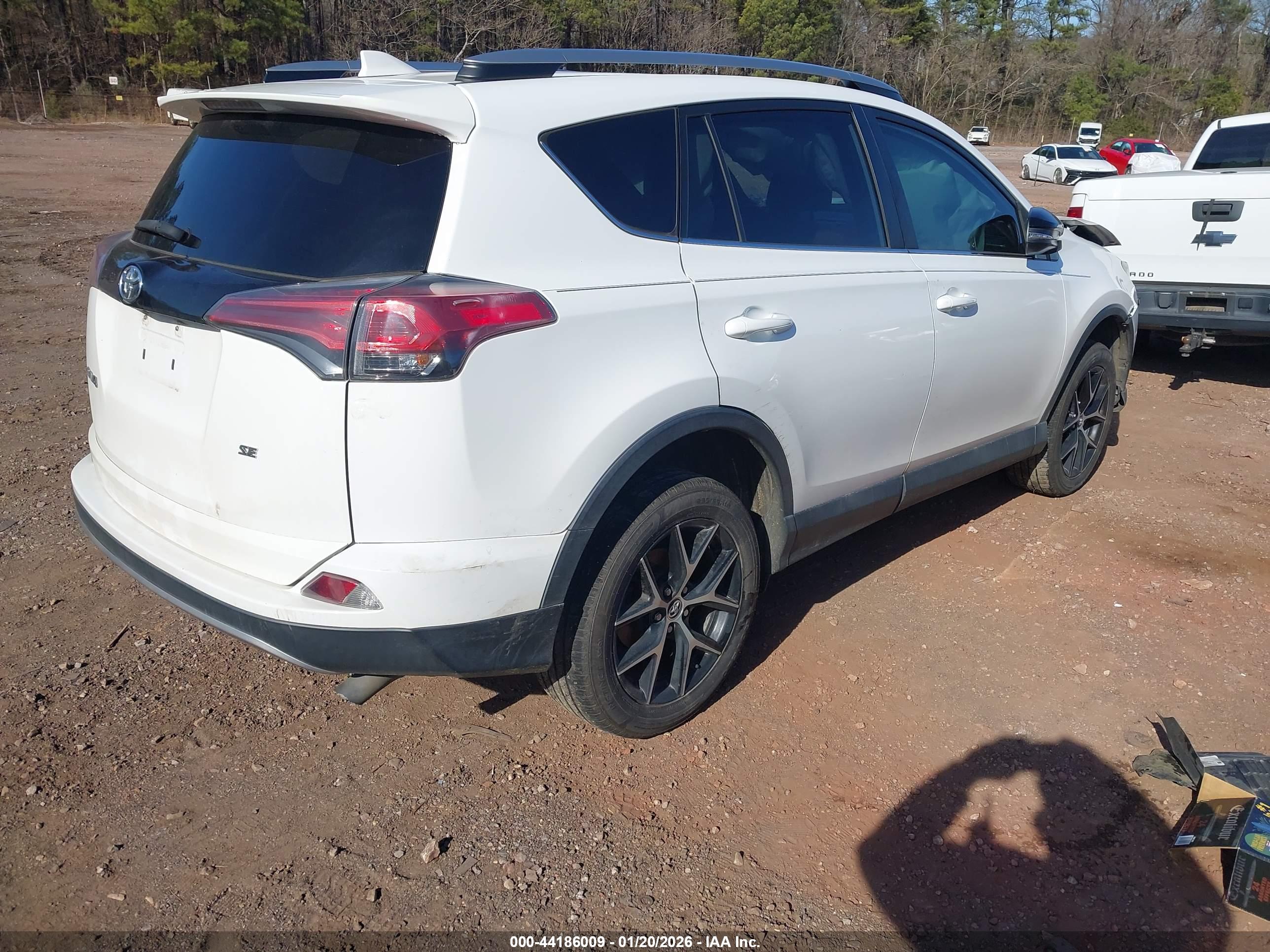 TOYOTA RAV4 image 4