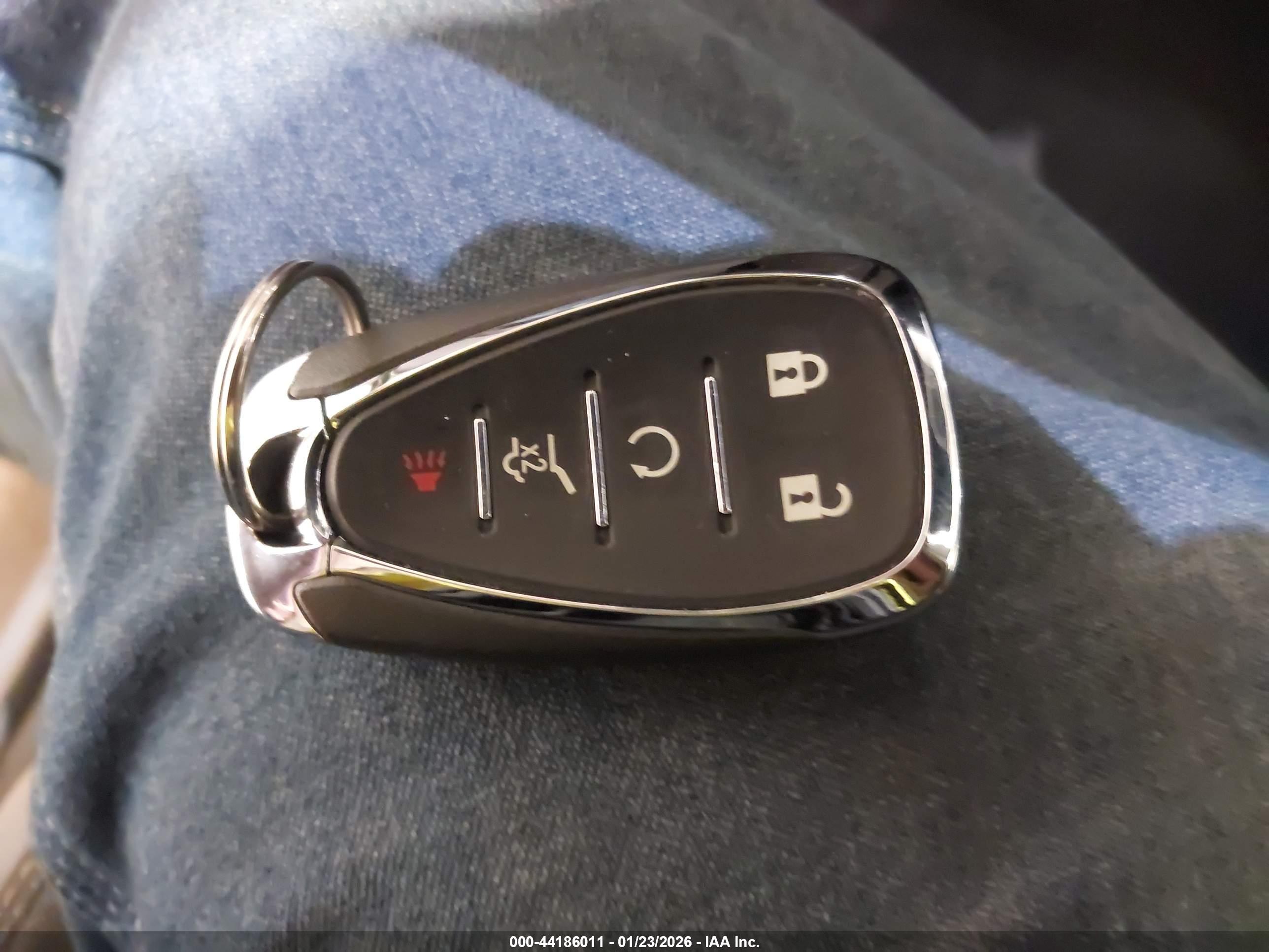 CHEVROLET EQUINOX image 11