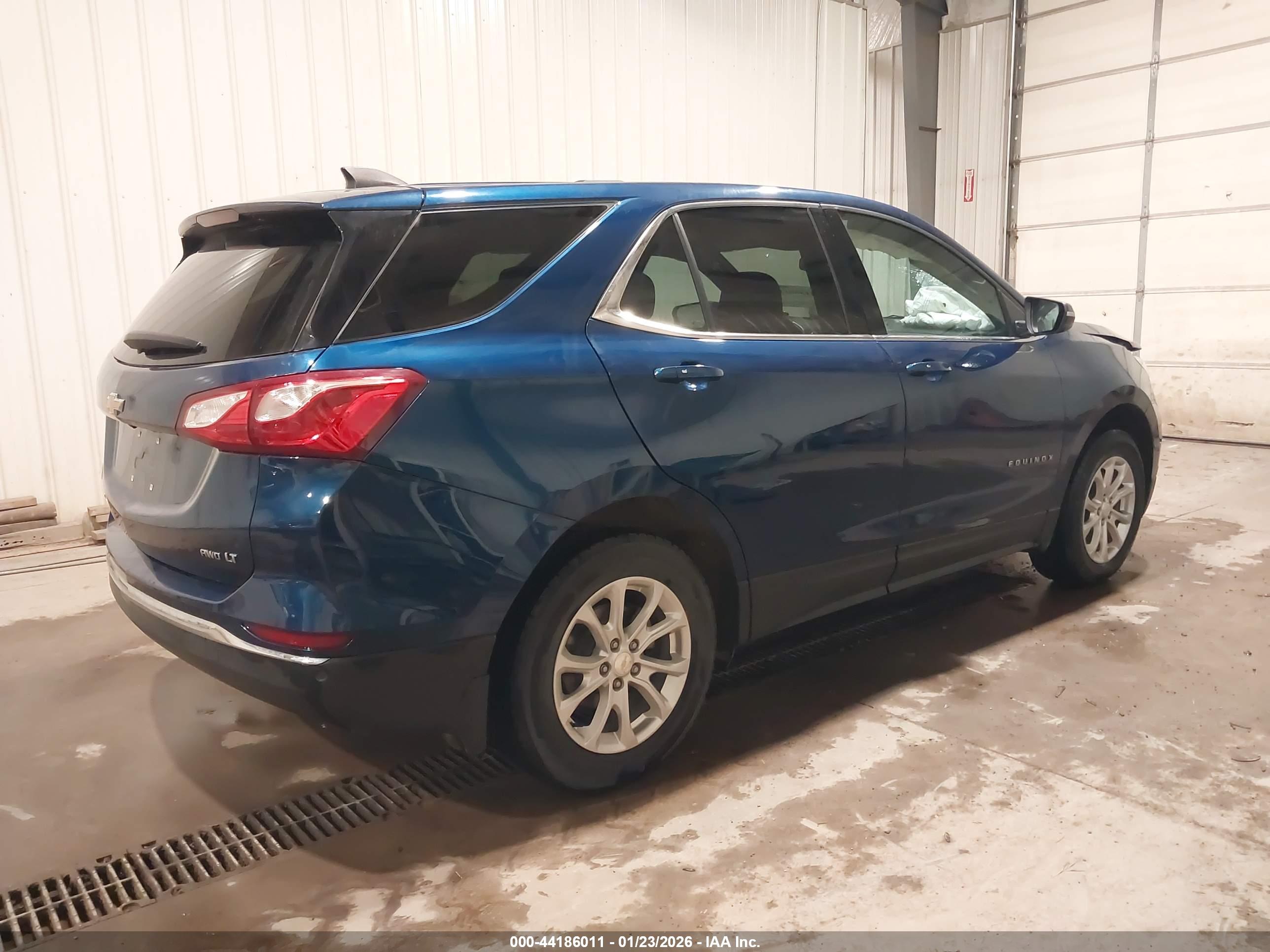 CHEVROLET EQUINOX image 4