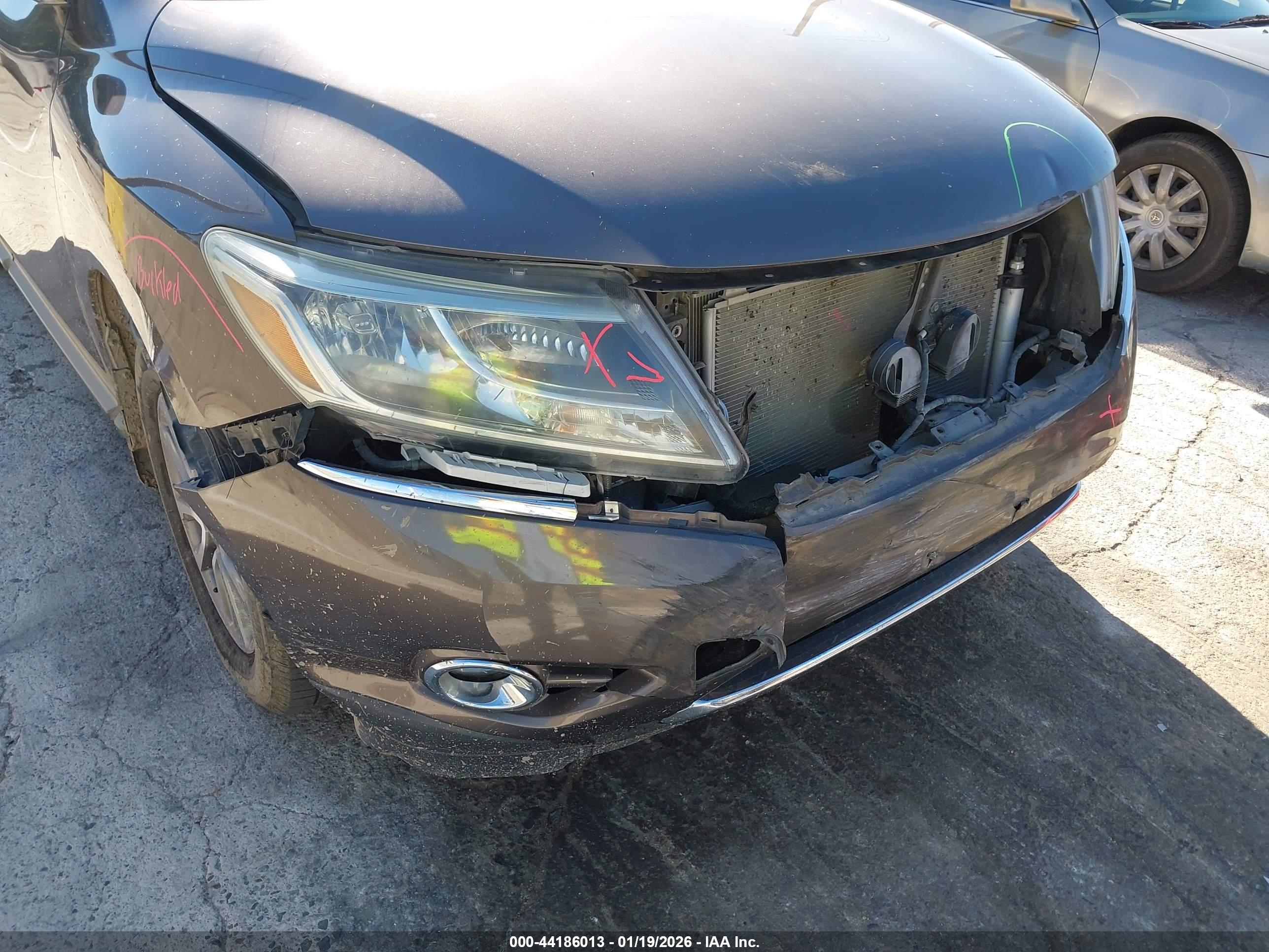 NISSAN PATHFINDER image 6