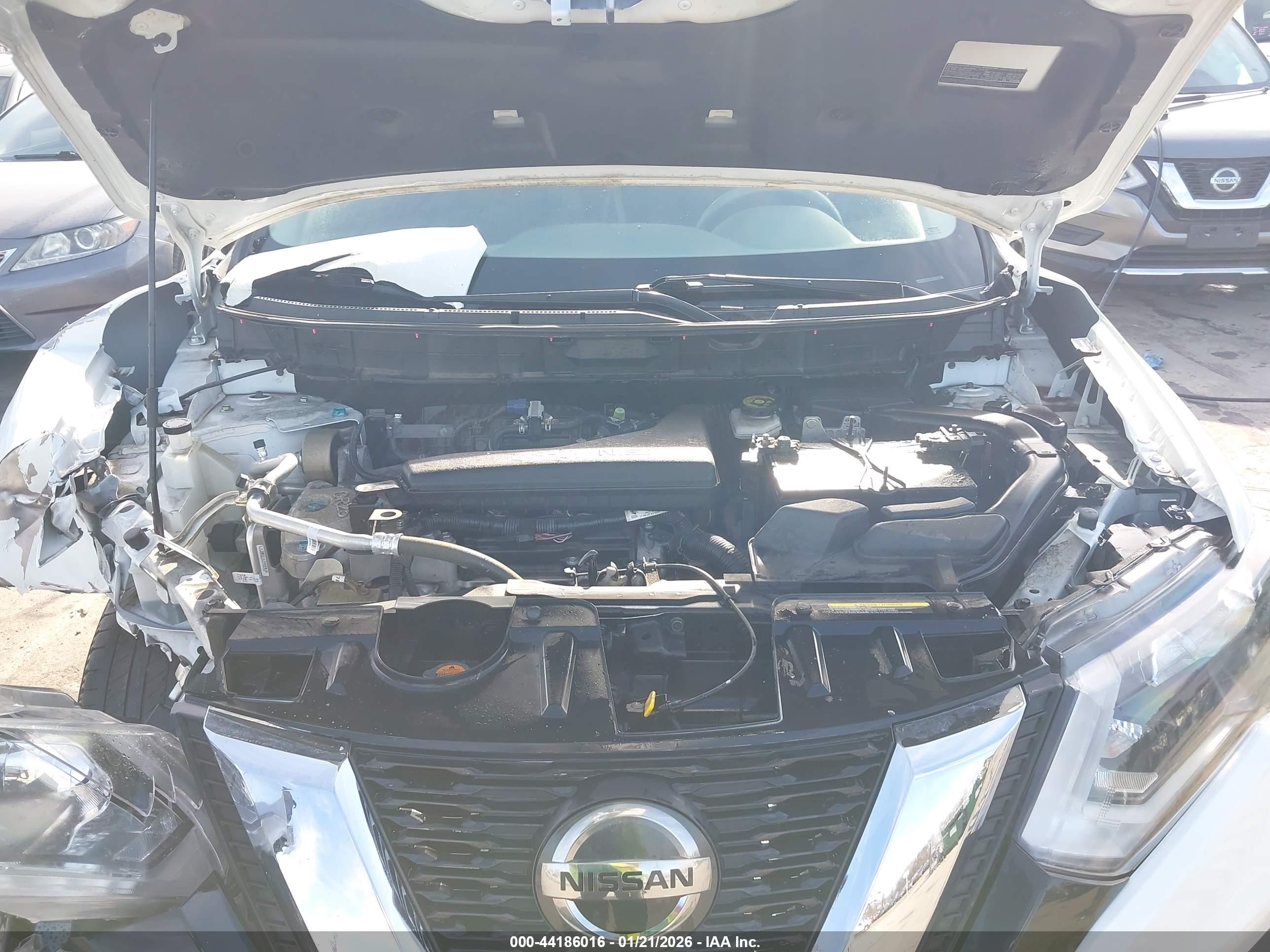 NISSAN ROGUE image 10