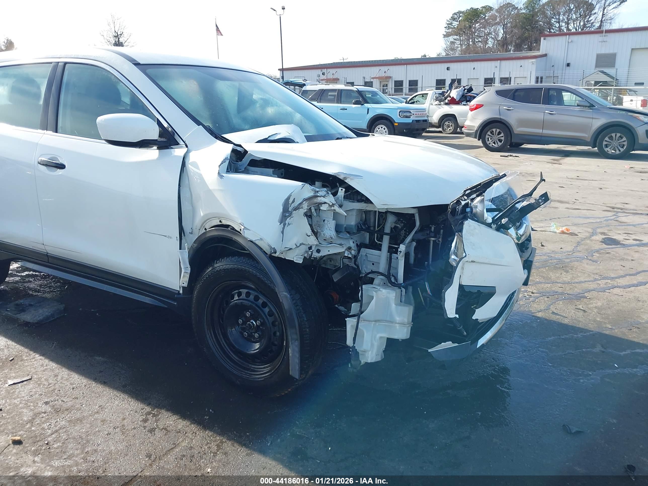 NISSAN ROGUE image 6