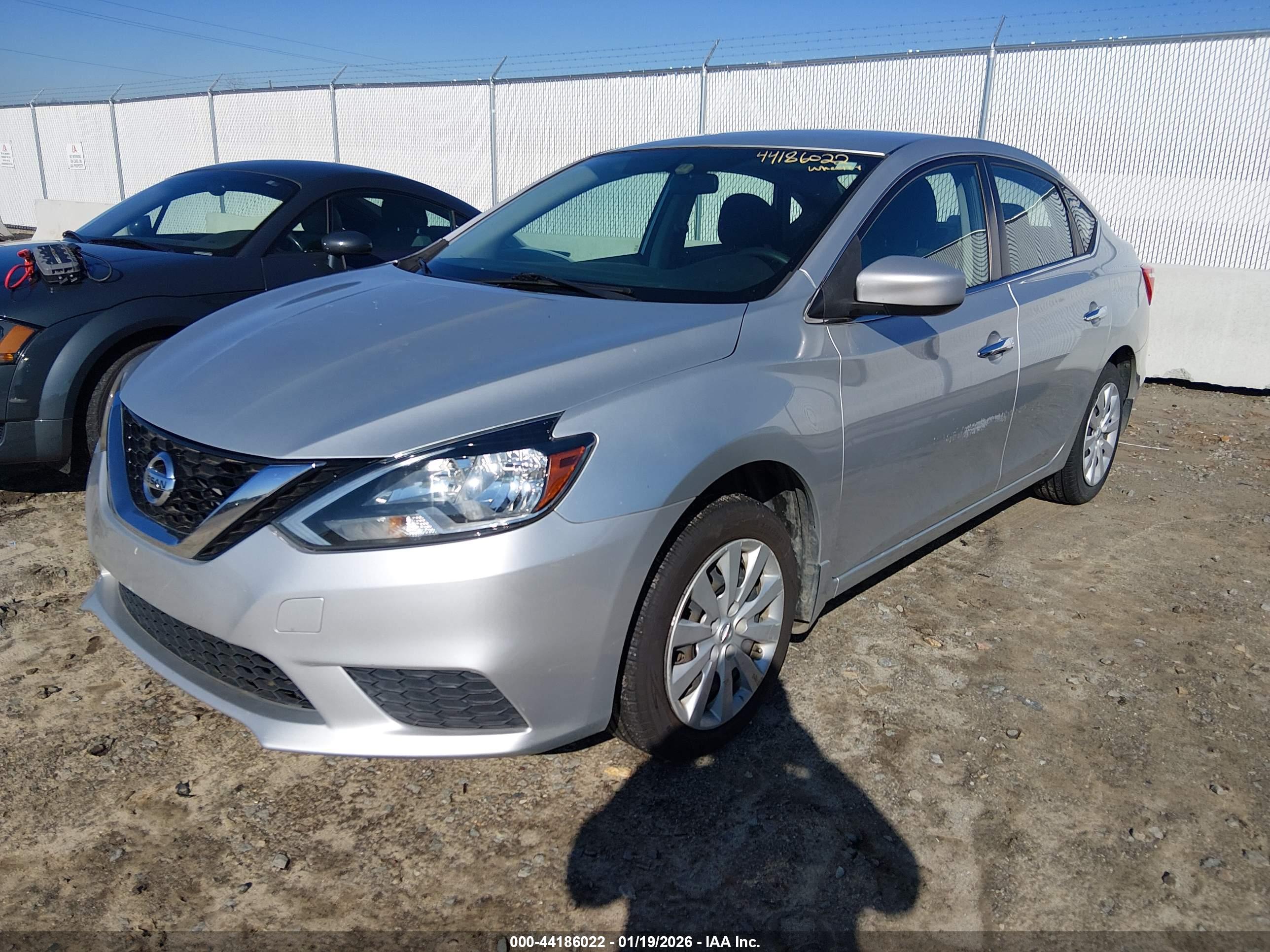 NISSAN SENTRA image 2