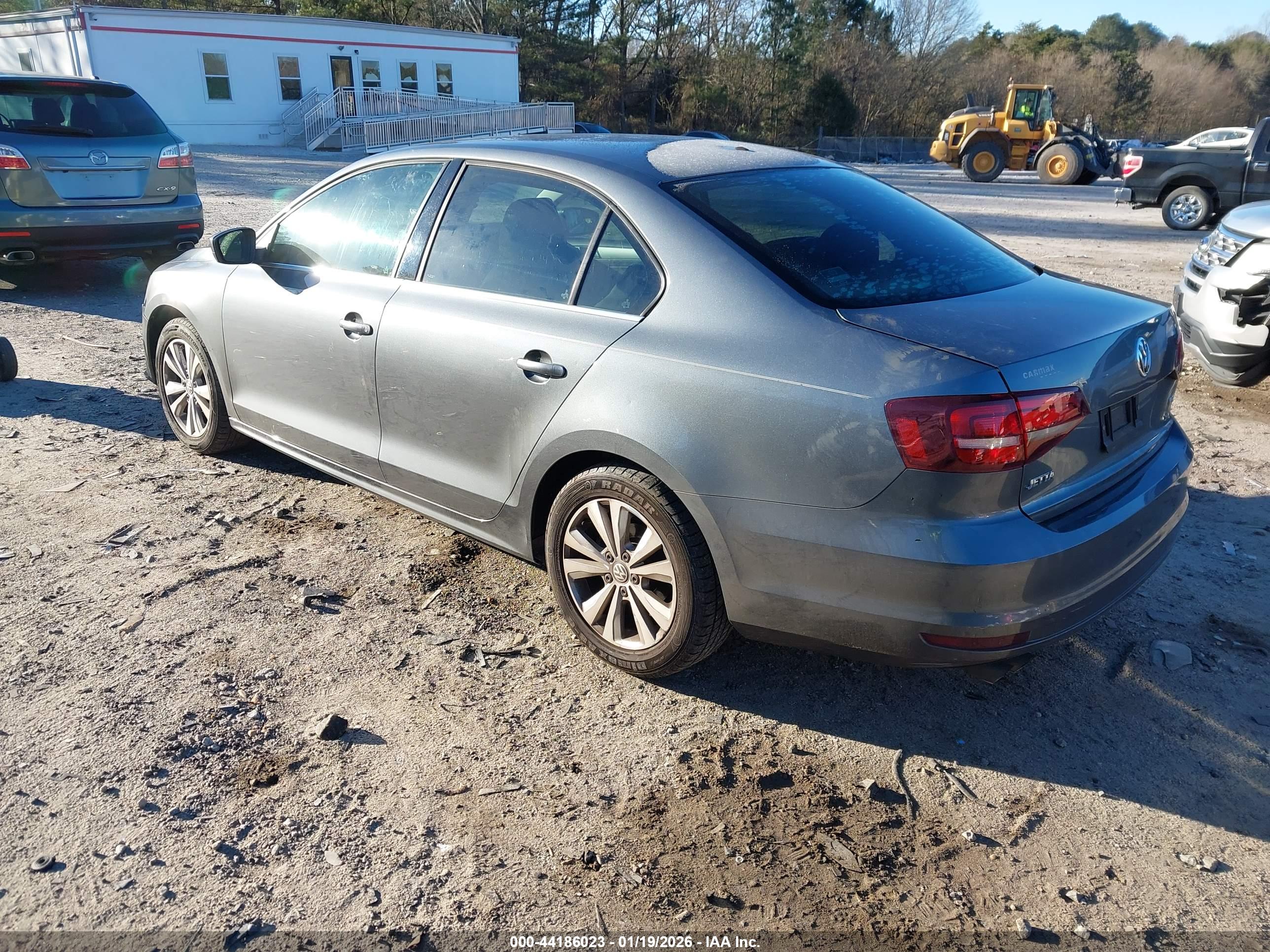 VOLKSWAGEN JETTA image 3