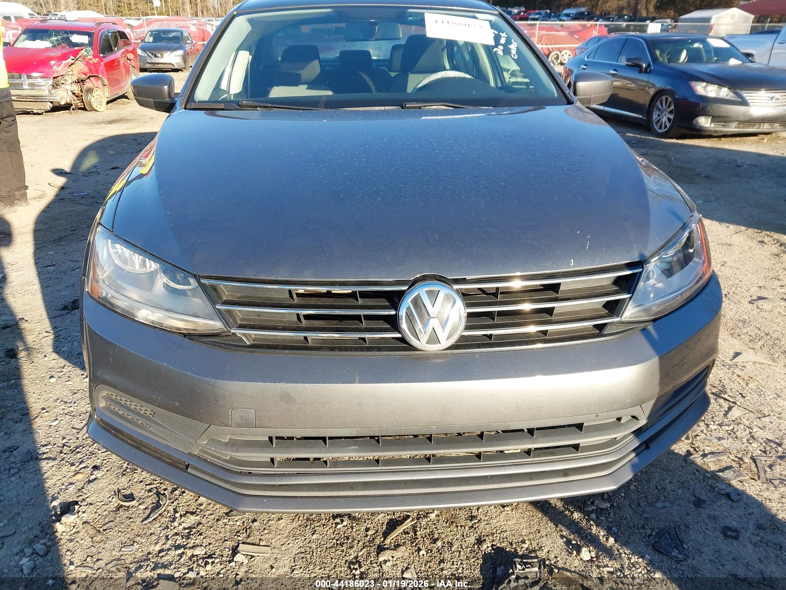 VOLKSWAGEN JETTA image 6