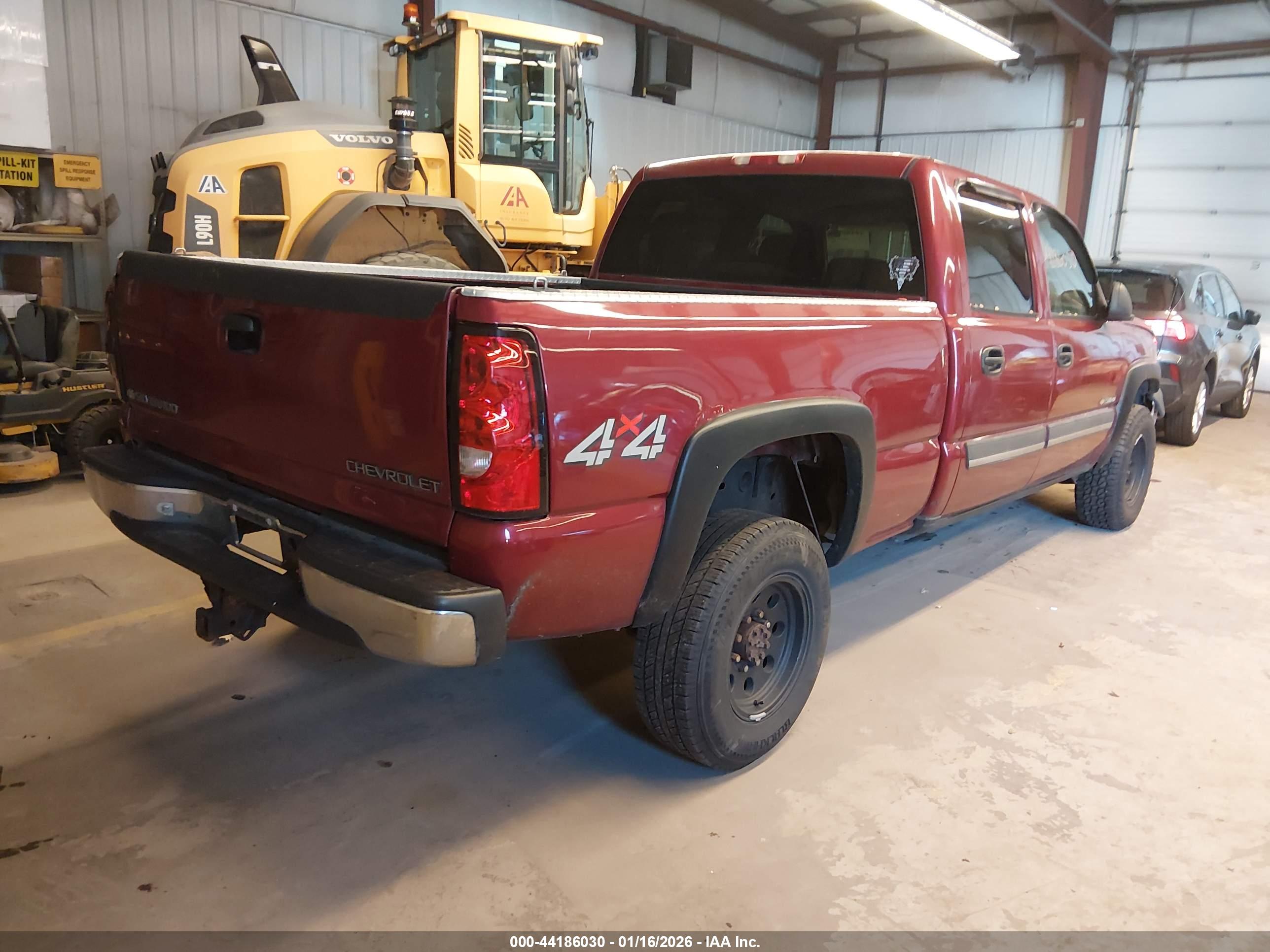 CHEVROLET SILVERADO image 4