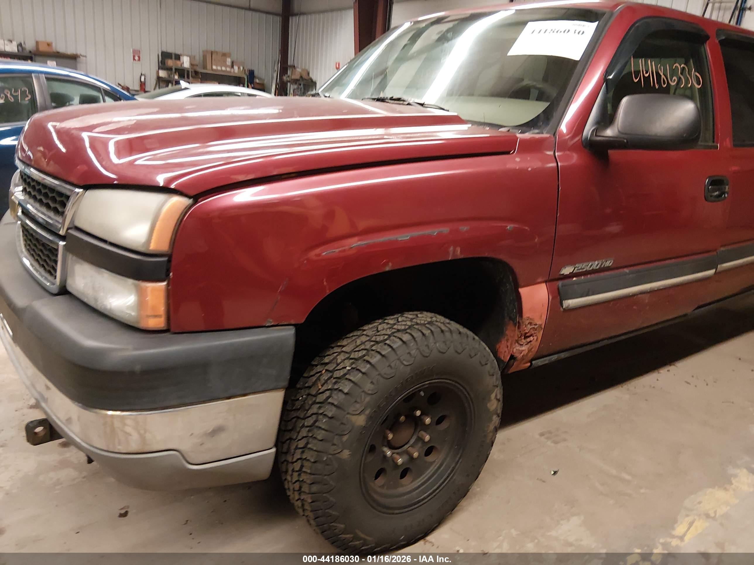 CHEVROLET SILVERADO image 6