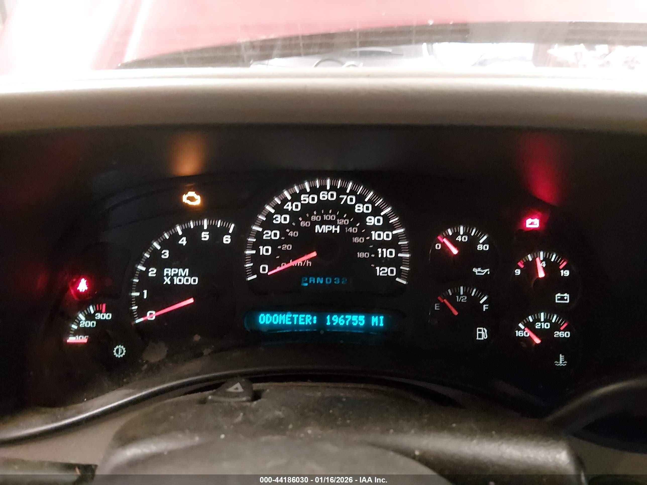 CHEVROLET SILVERADO image 7