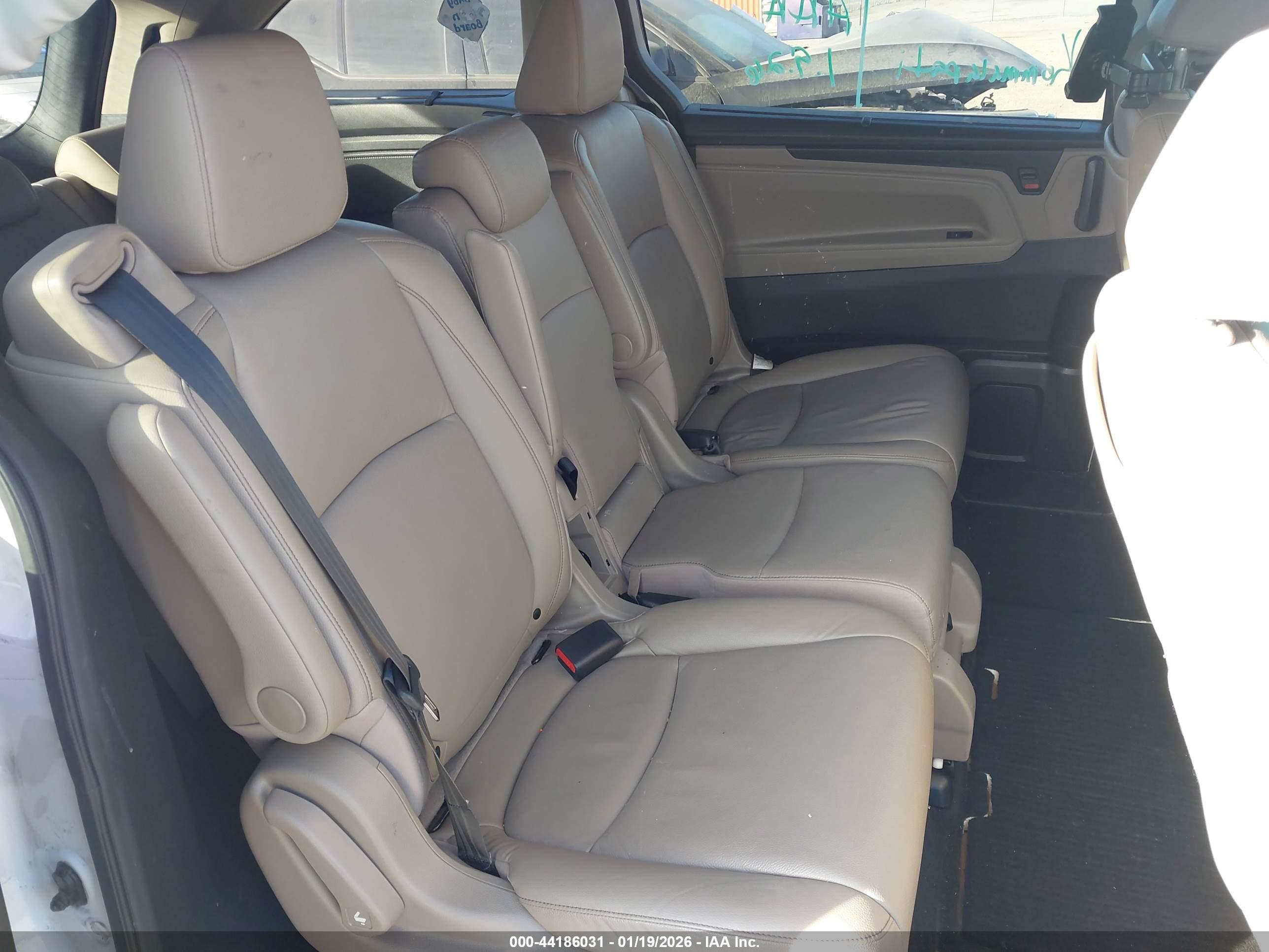HONDA ODYSSEY image 8