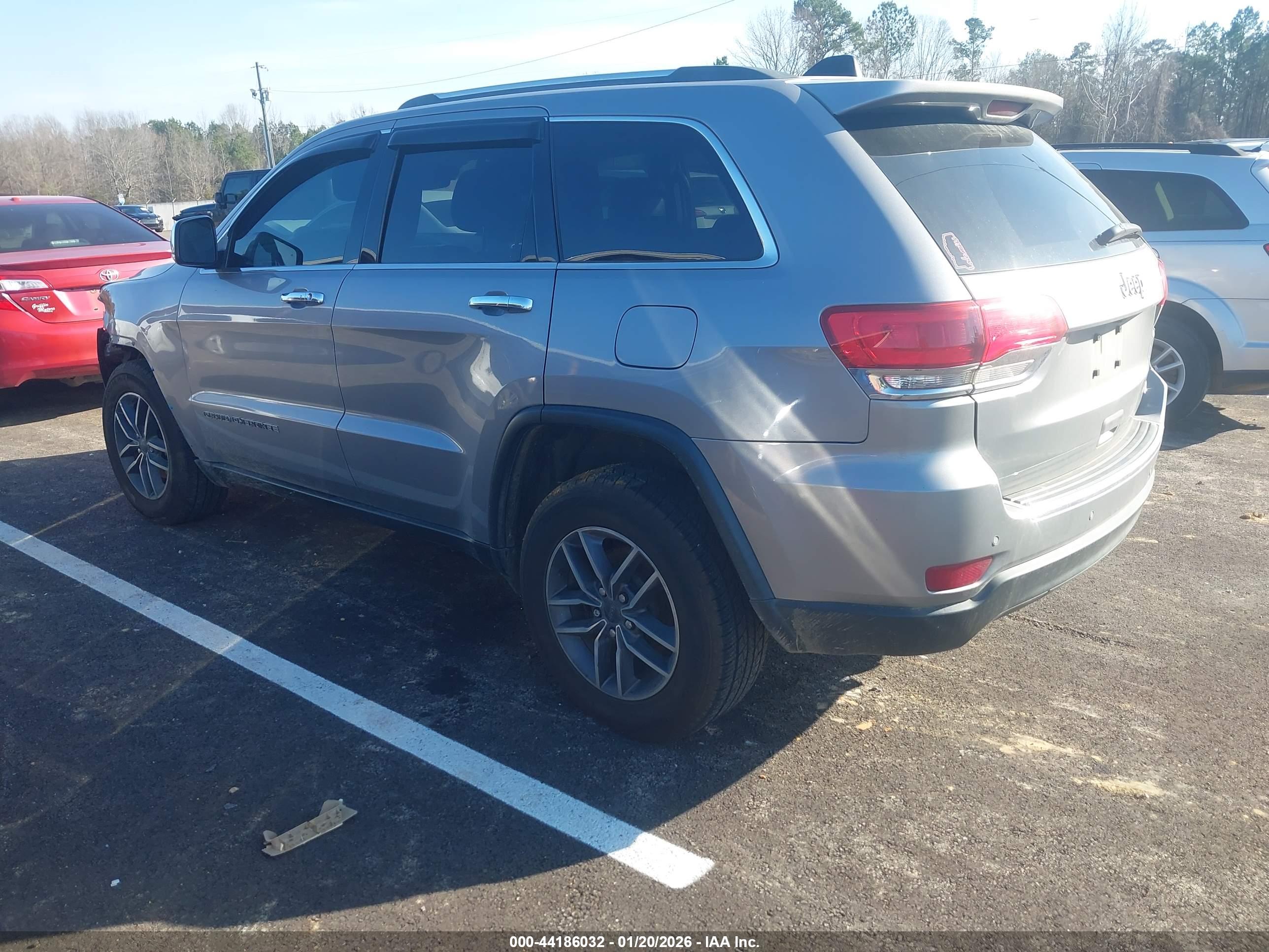 JEEP GRAND image 3