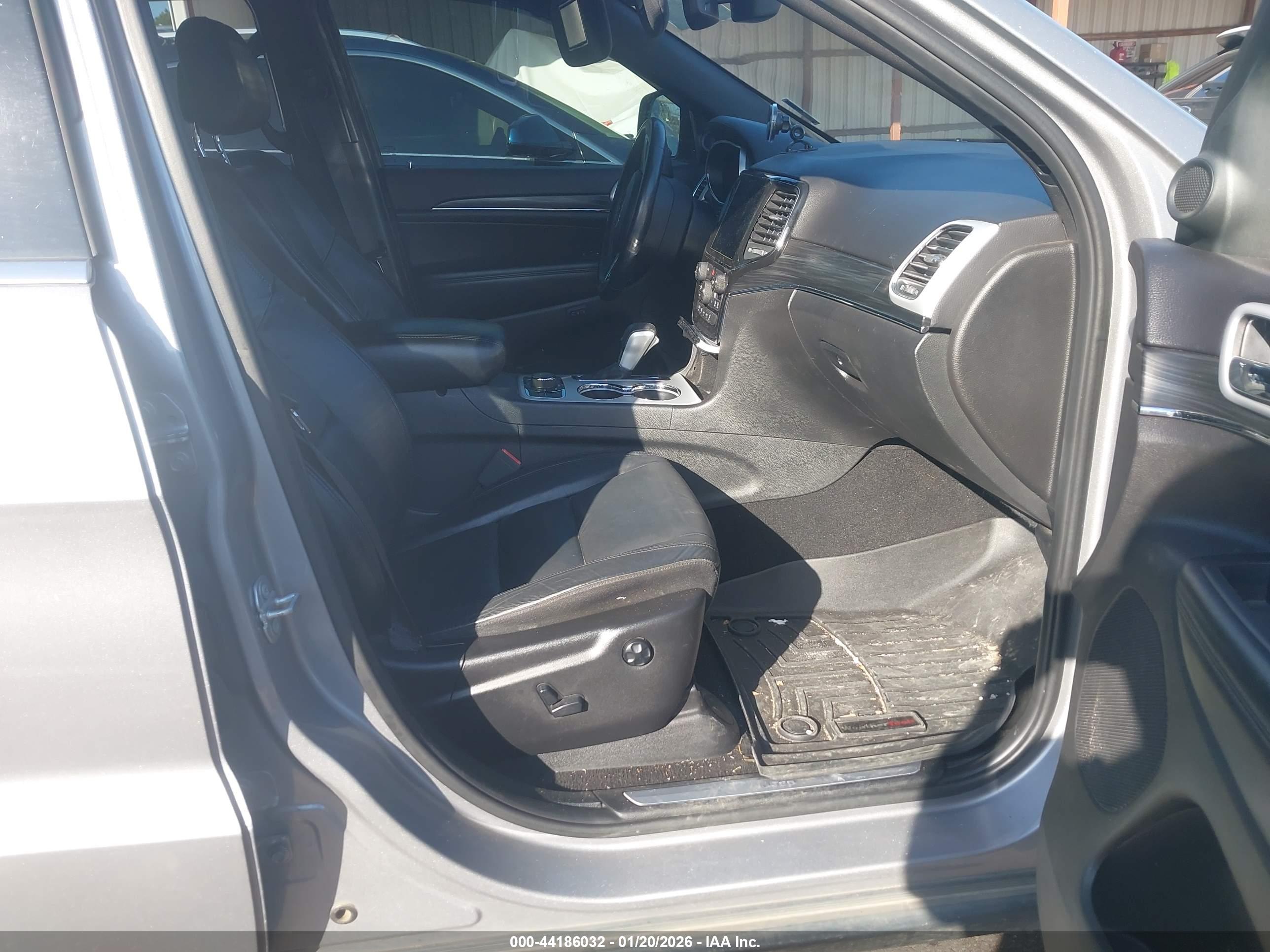 JEEP GRAND image 5