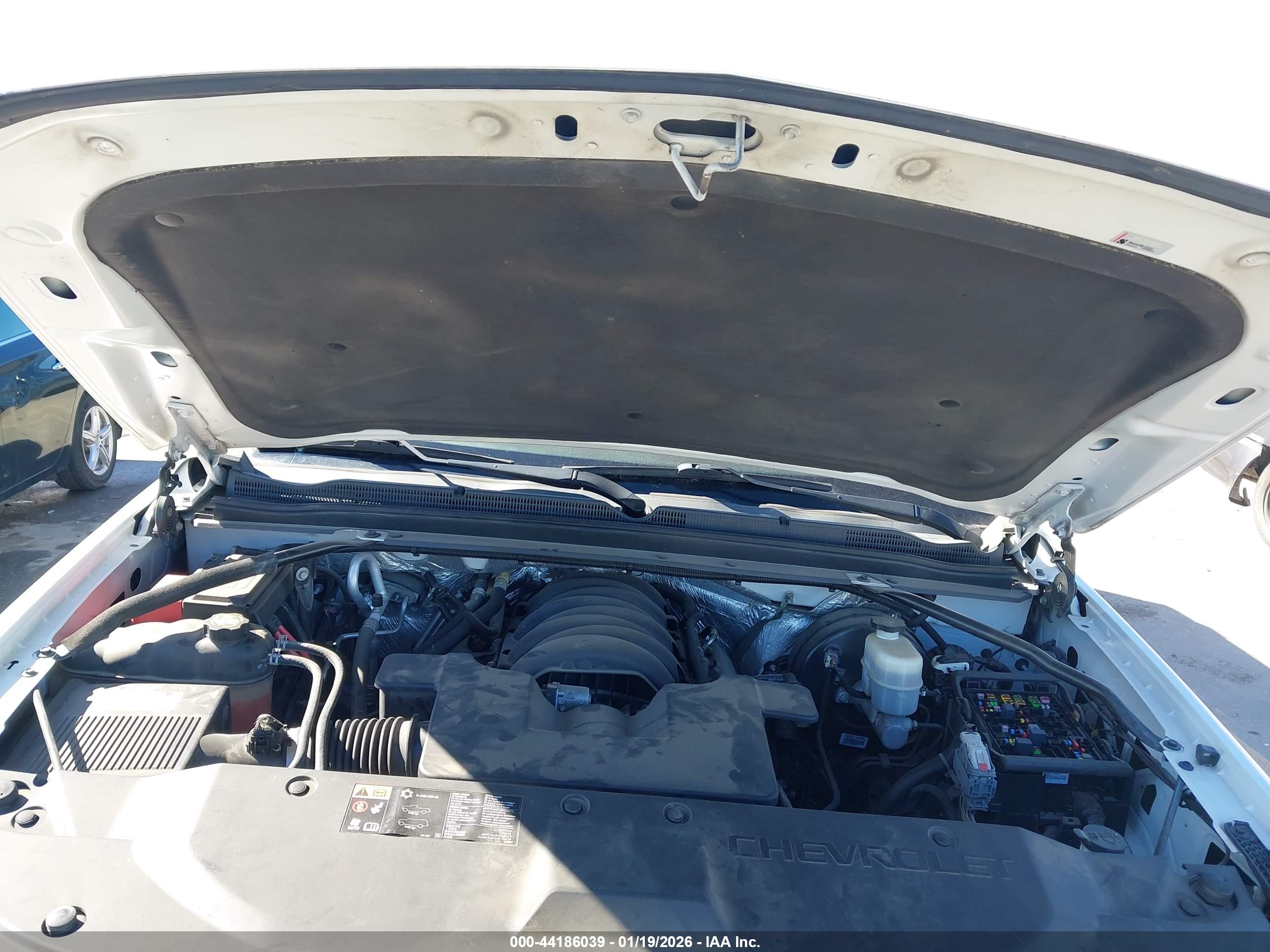CHEVROLET TAHOE image 10