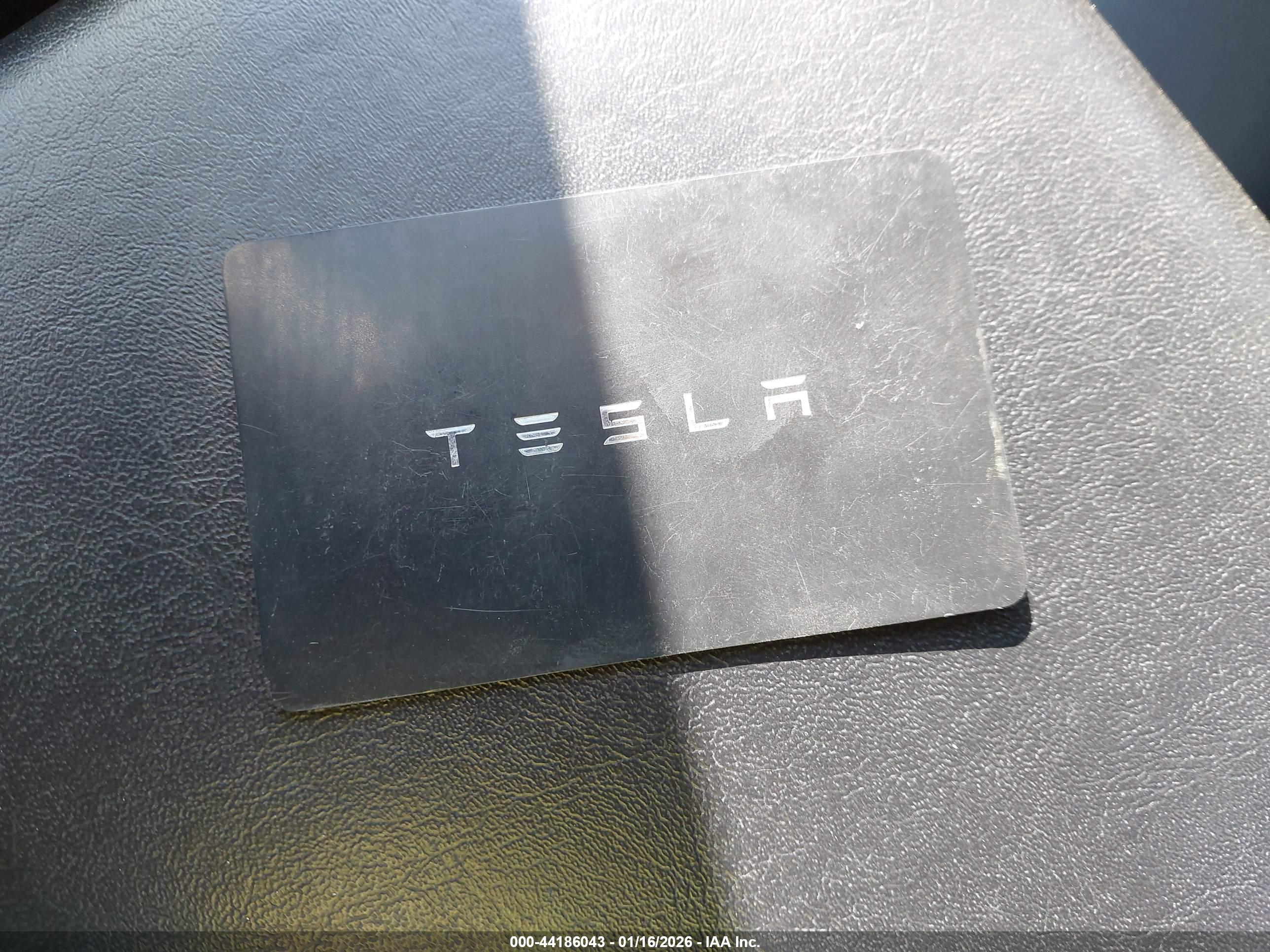 TESLA MODEL image 11