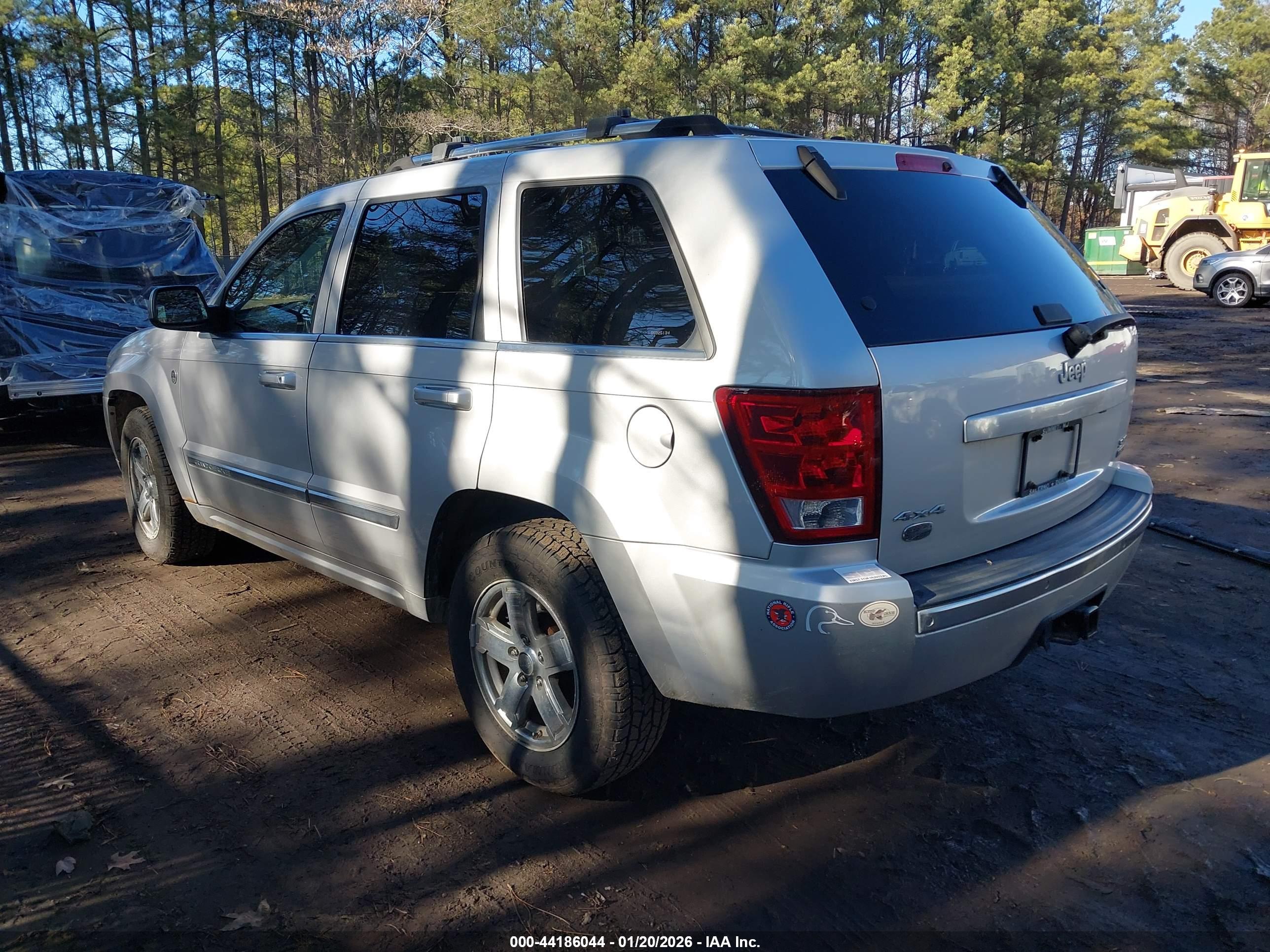 JEEP GRAND image 3
