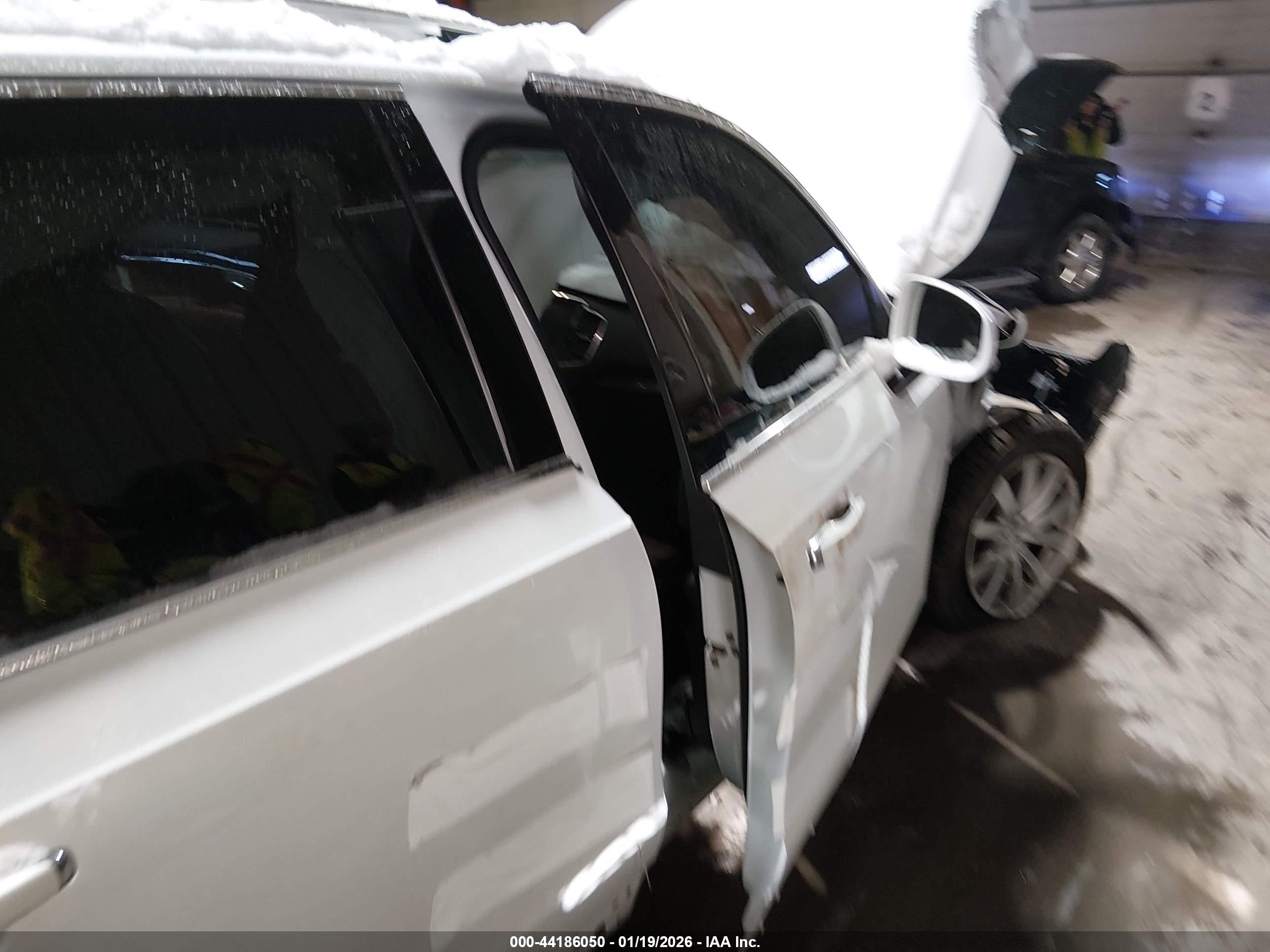 VOLVO XC90 image 6