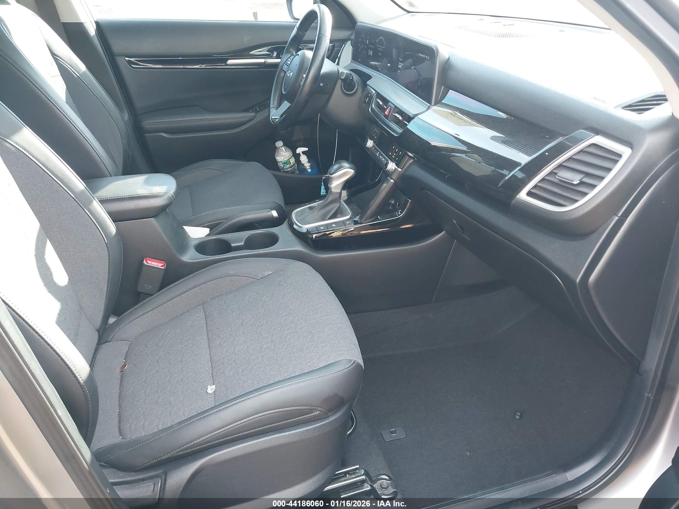 KIA SELTOS image 5