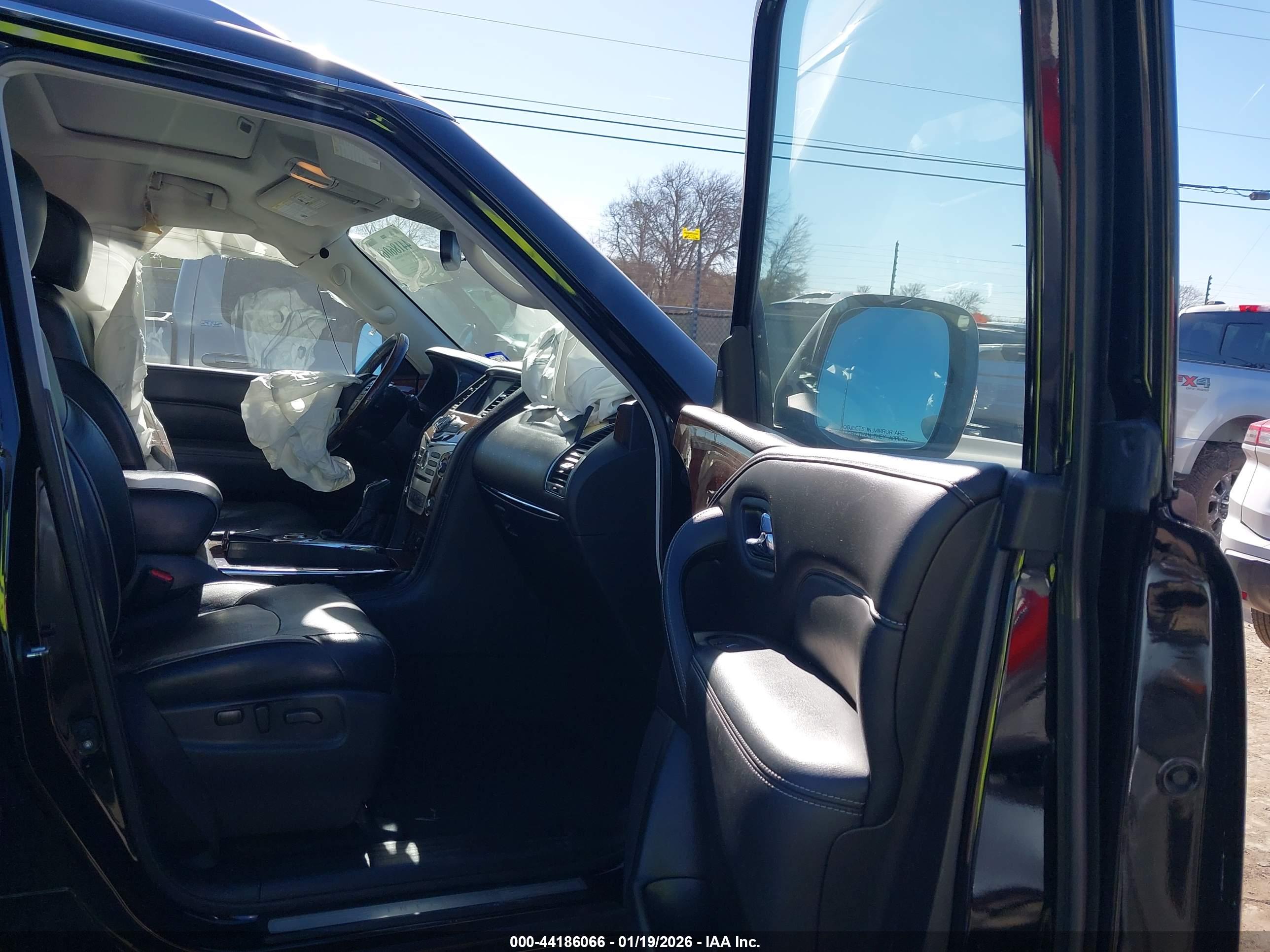 INFINITI QX80 image 5