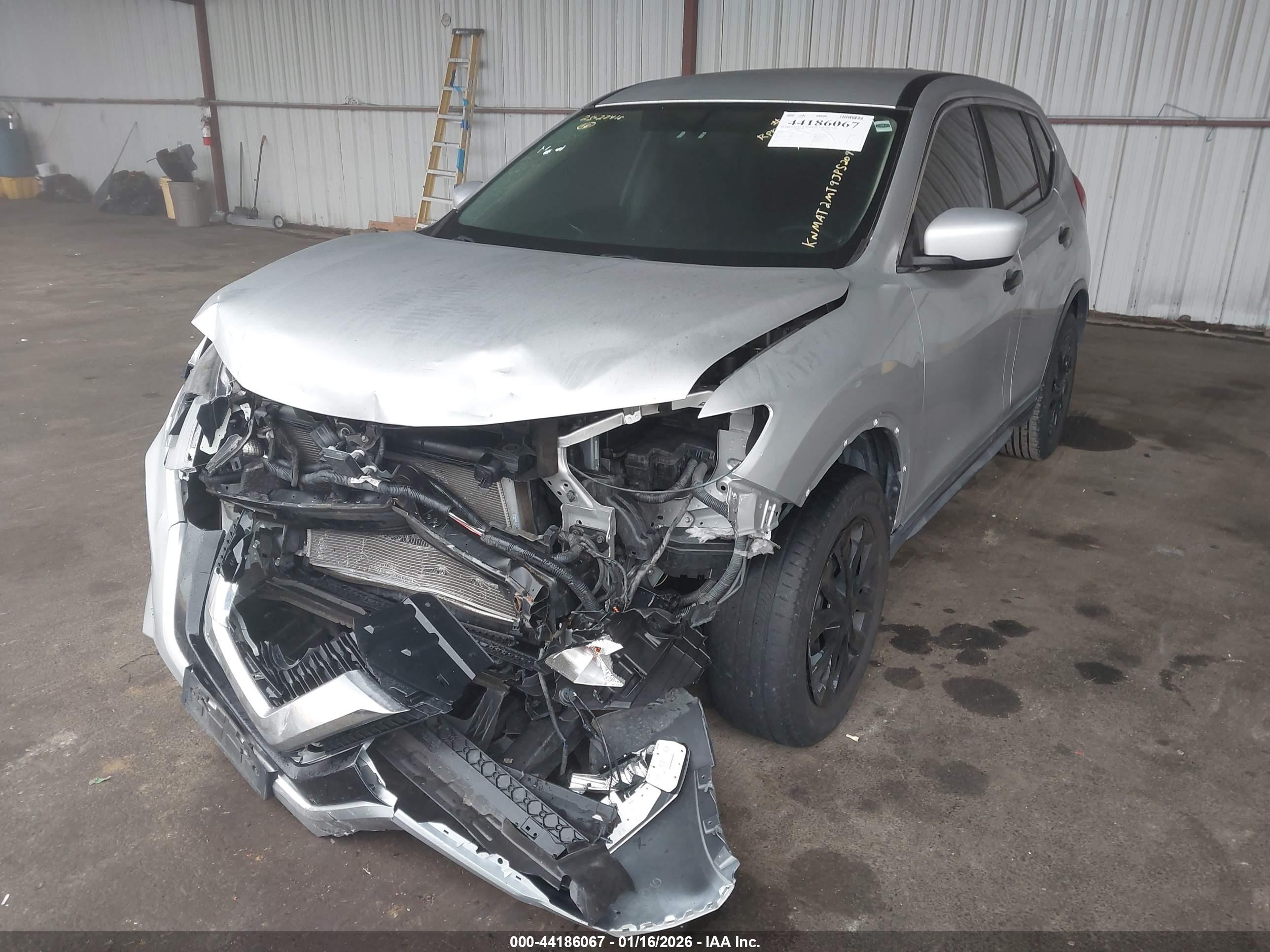 NISSAN ROGUE image 6